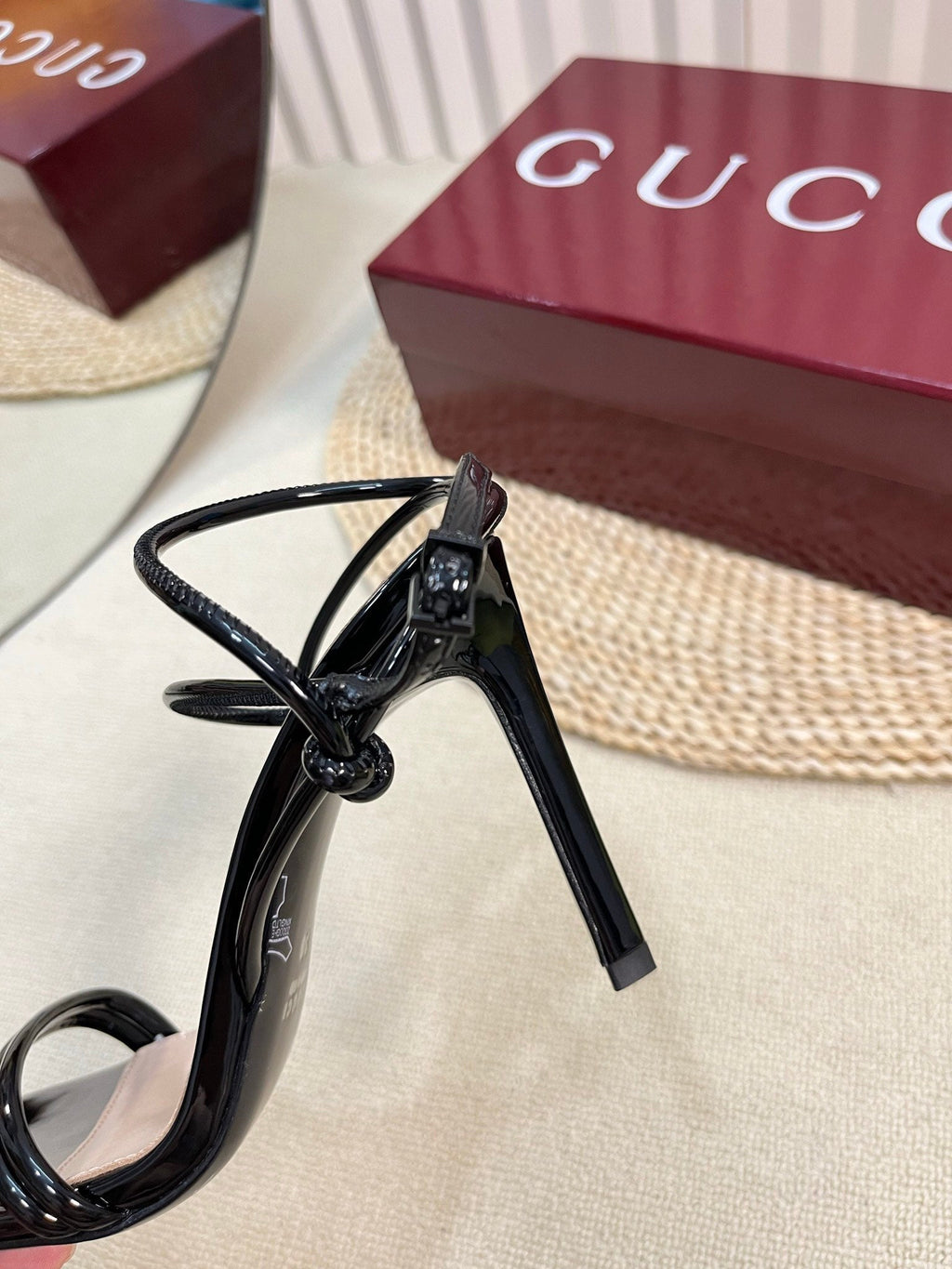 GUCCI HIGH SANDAL 10 CM IN BLACK GLOSSY CALFSKIN