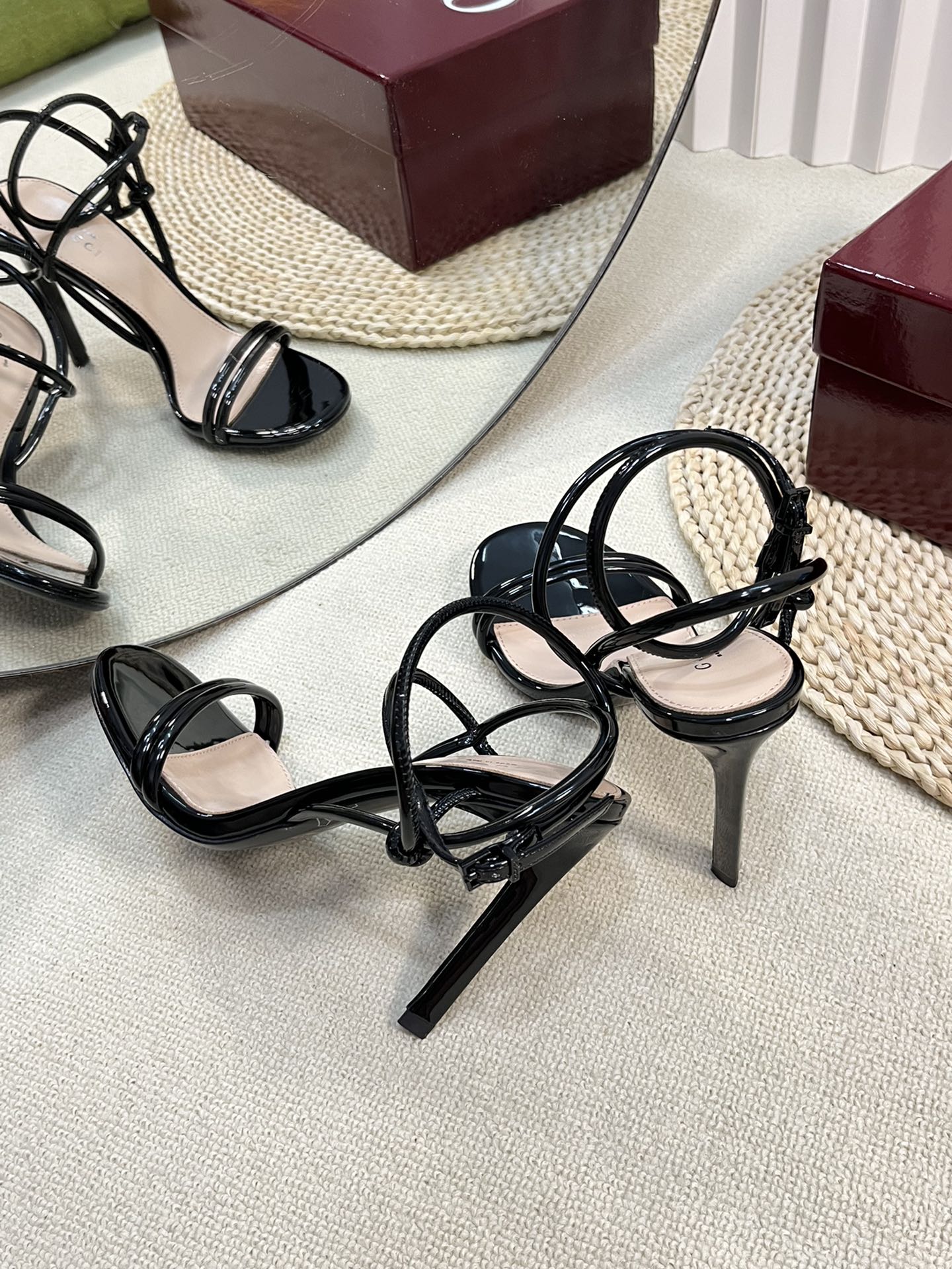 GUCCI HIGH SANDAL 10 CM IN BLACK GLOSSY CALFSKIN