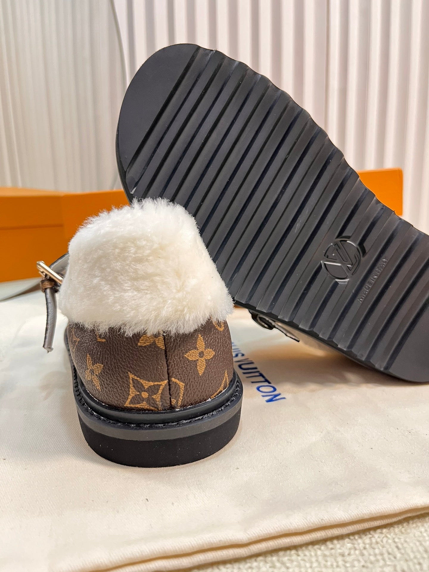 LOUIS VUITTON COLORADO COMFORT MARY JANE IN CHOCOLATE BROWN MONOGRAM CALFSKIN AND SHEARLING LINING