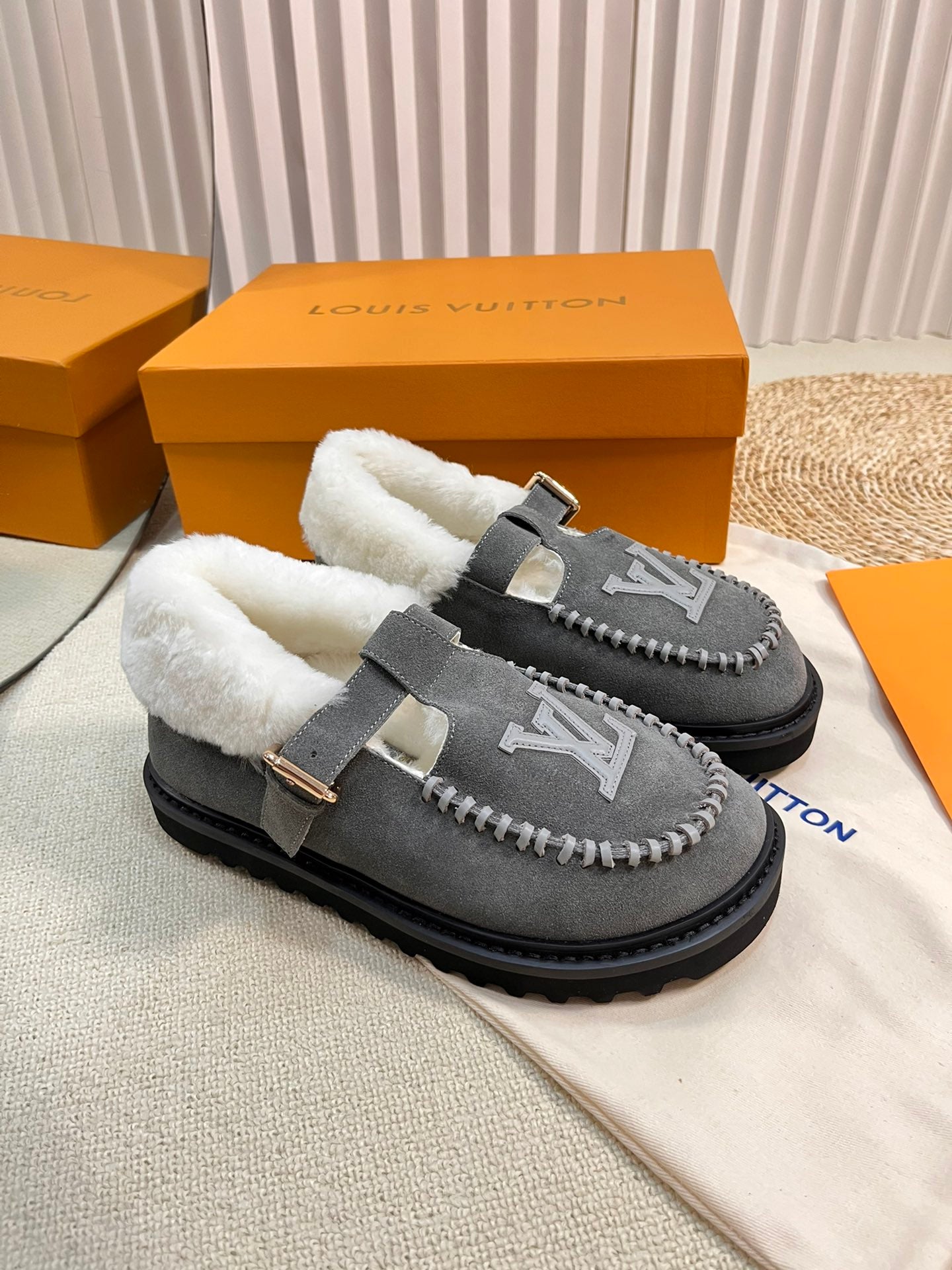 LOUIS VUITTON COLORADO COMFORT MARY JANE IN SHADOW GRAY SUEDE AND SHEARLING LINING
