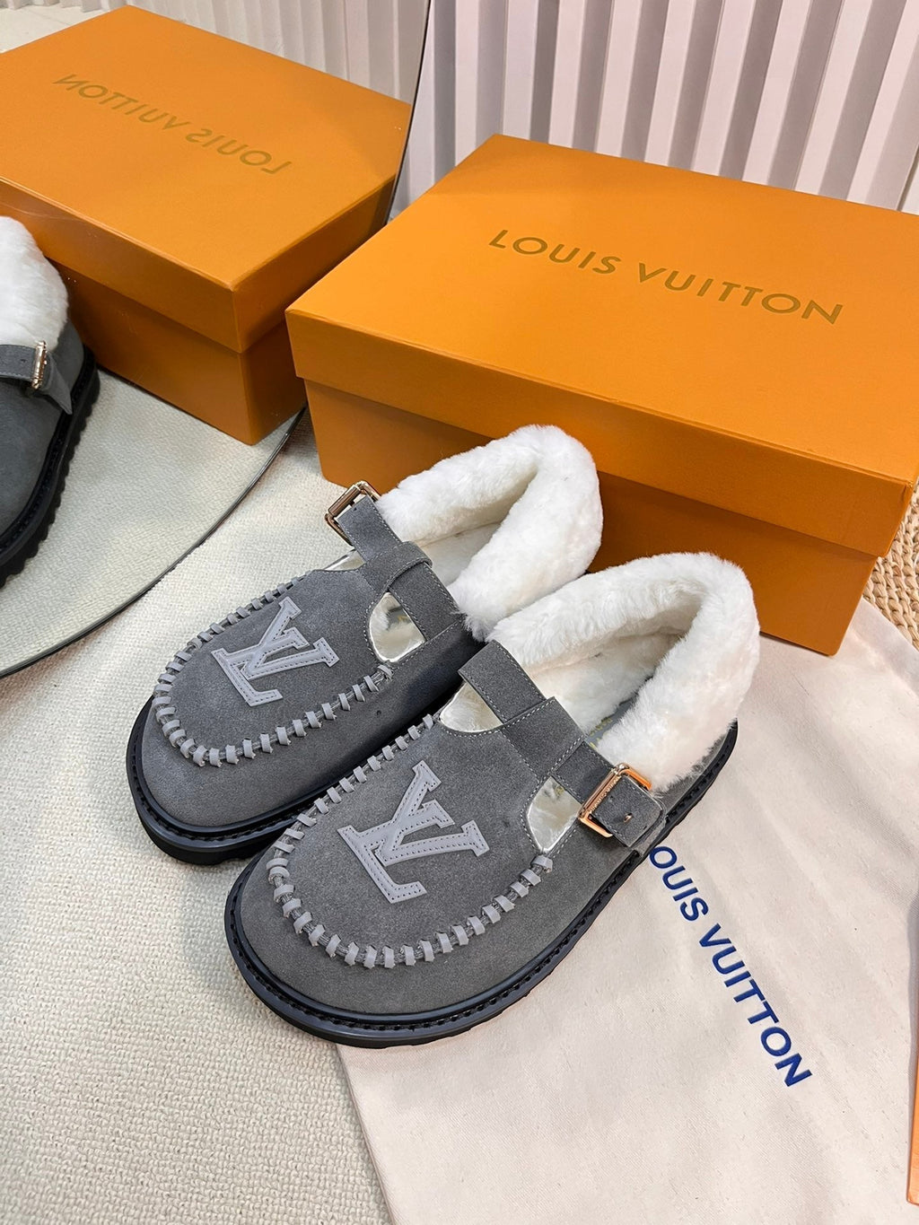 LOUIS VUITTON COLORADO COMFORT MARY JANE IN SHADOW GRAY SUEDE AND SHEARLING LINING