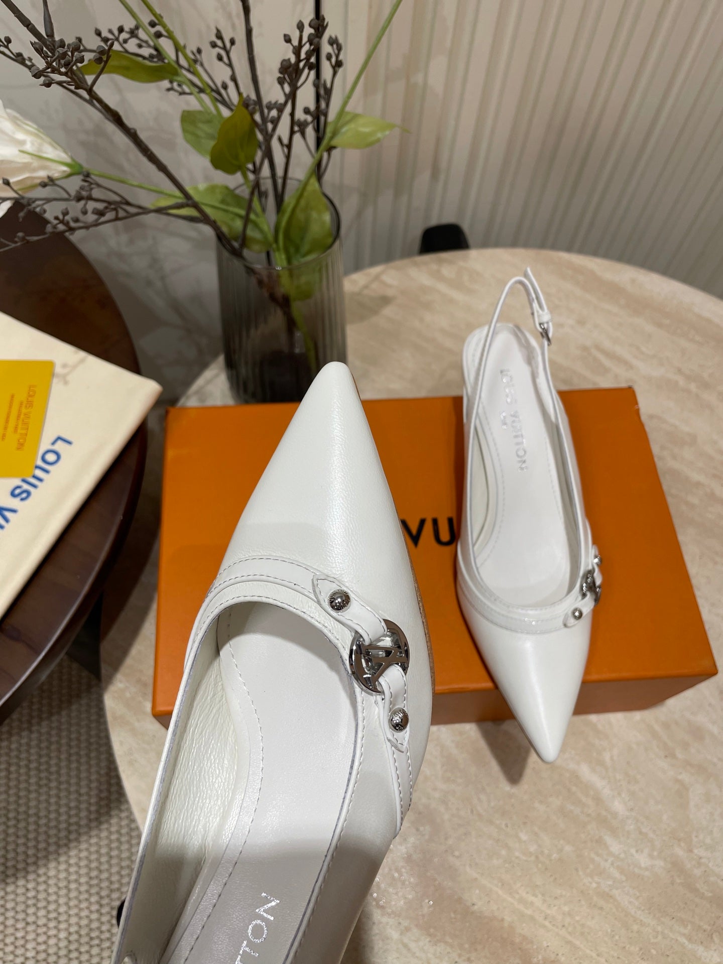 LOUIS VUITTON HIGH SLINGBACKS 5 CM IN WHITE CALFSKIN