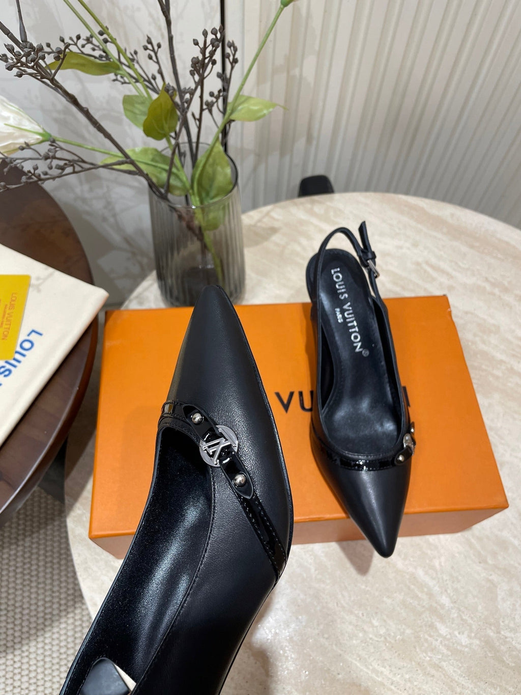 LOUIS VUITTON HIGH SLINGBACKS 5 CM IN BLACK CALFSKIN