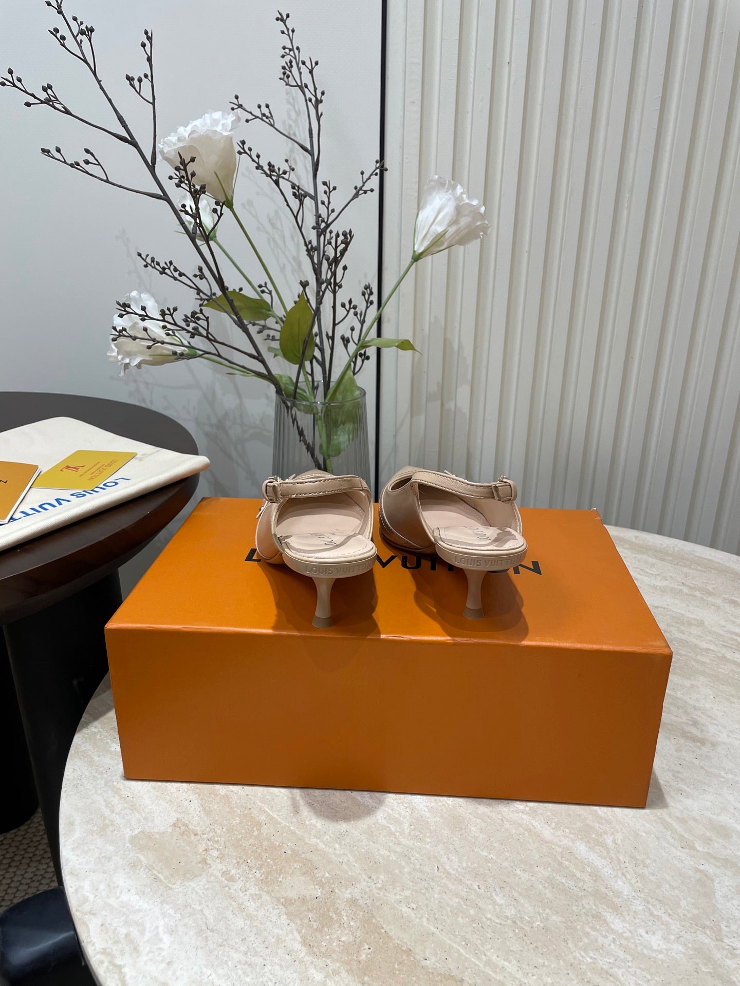 LOUIS VUITTON HIGH SLINGBACKS 5 CM IN BEIGE CREAM CALFSKIN