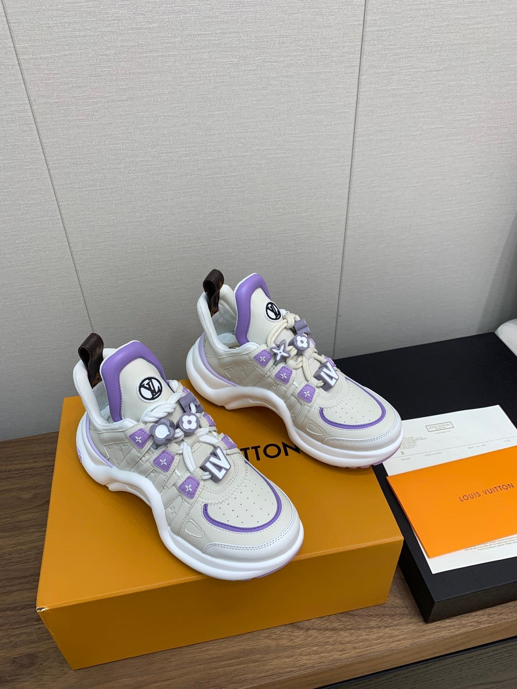 LOUIS VUITTON LV ARCHLIGHT SNEAKER BEIGE MIX VIOLET CALFSKIN