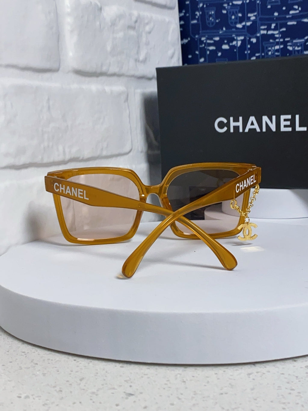 CHANEL SQUARE SUNGLASSES 641806 IN DARK YELLOW ACETATE