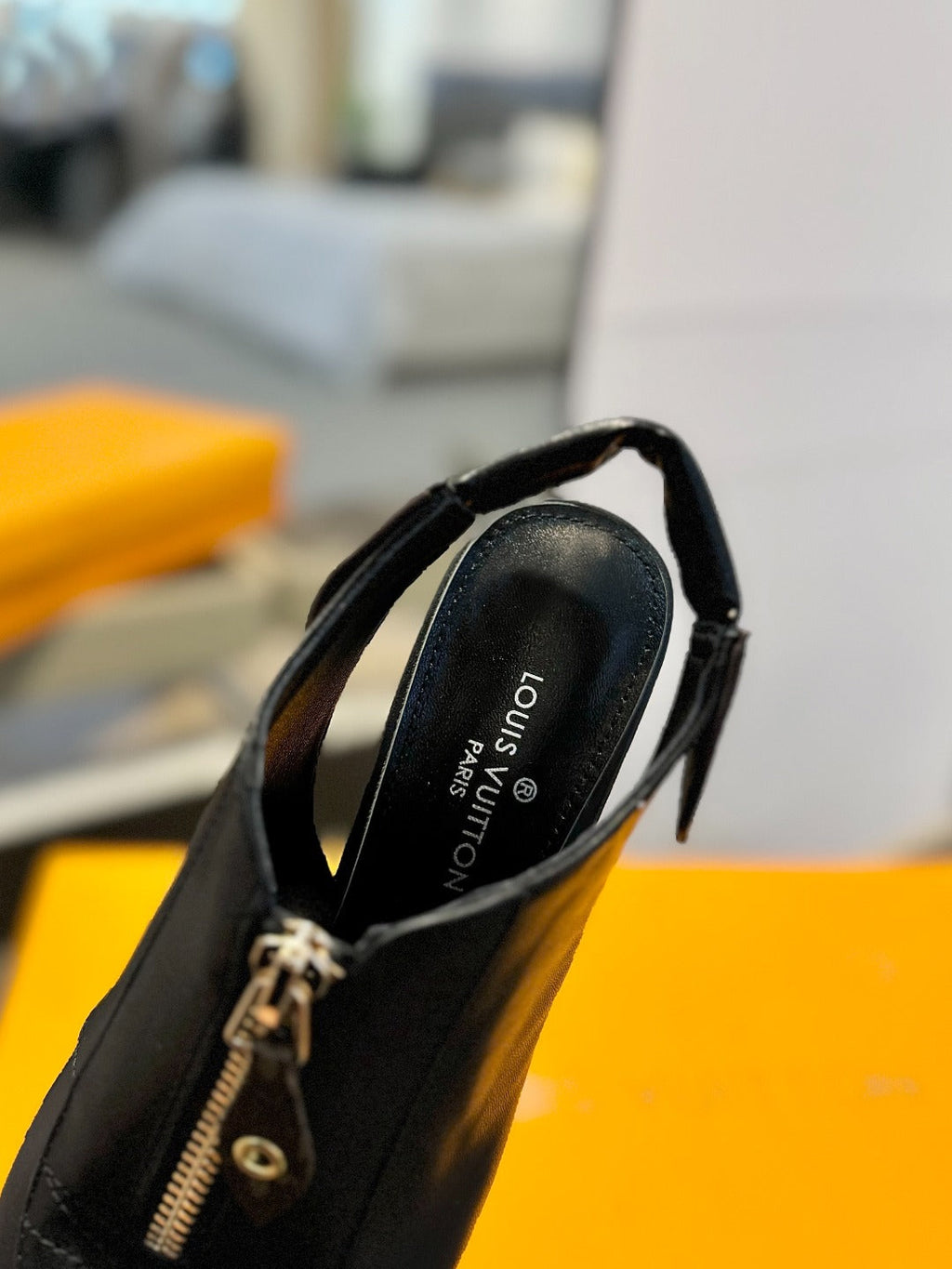 LOUIS VUITTON ALLURE HIGH 8 CM SLINGBACK IN BLACK CALFSKIN