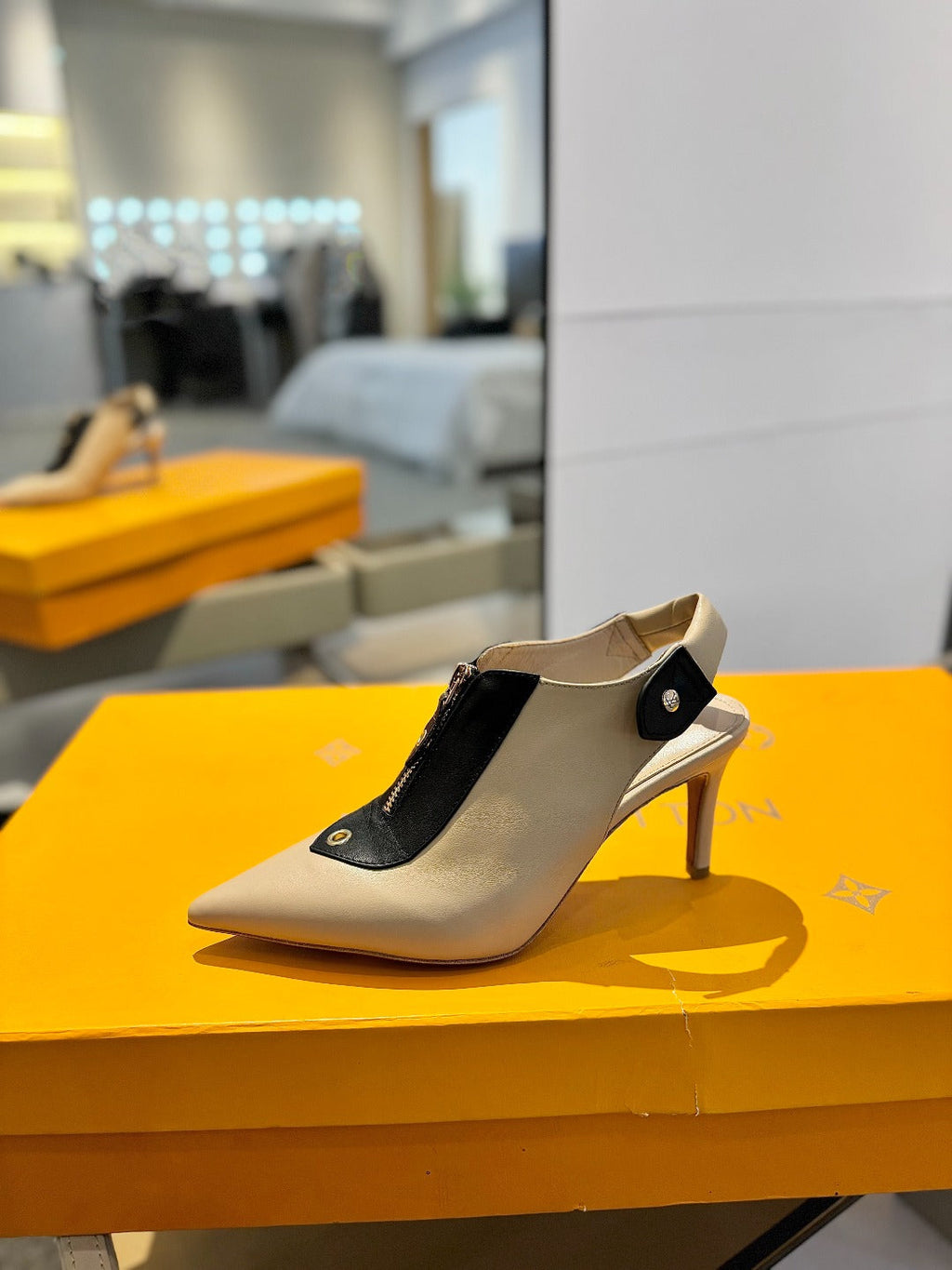 LOUIS VUITTON ALLURE HIGH 8 CM SLINGBACK IN SAND BROWN CALFSKIN