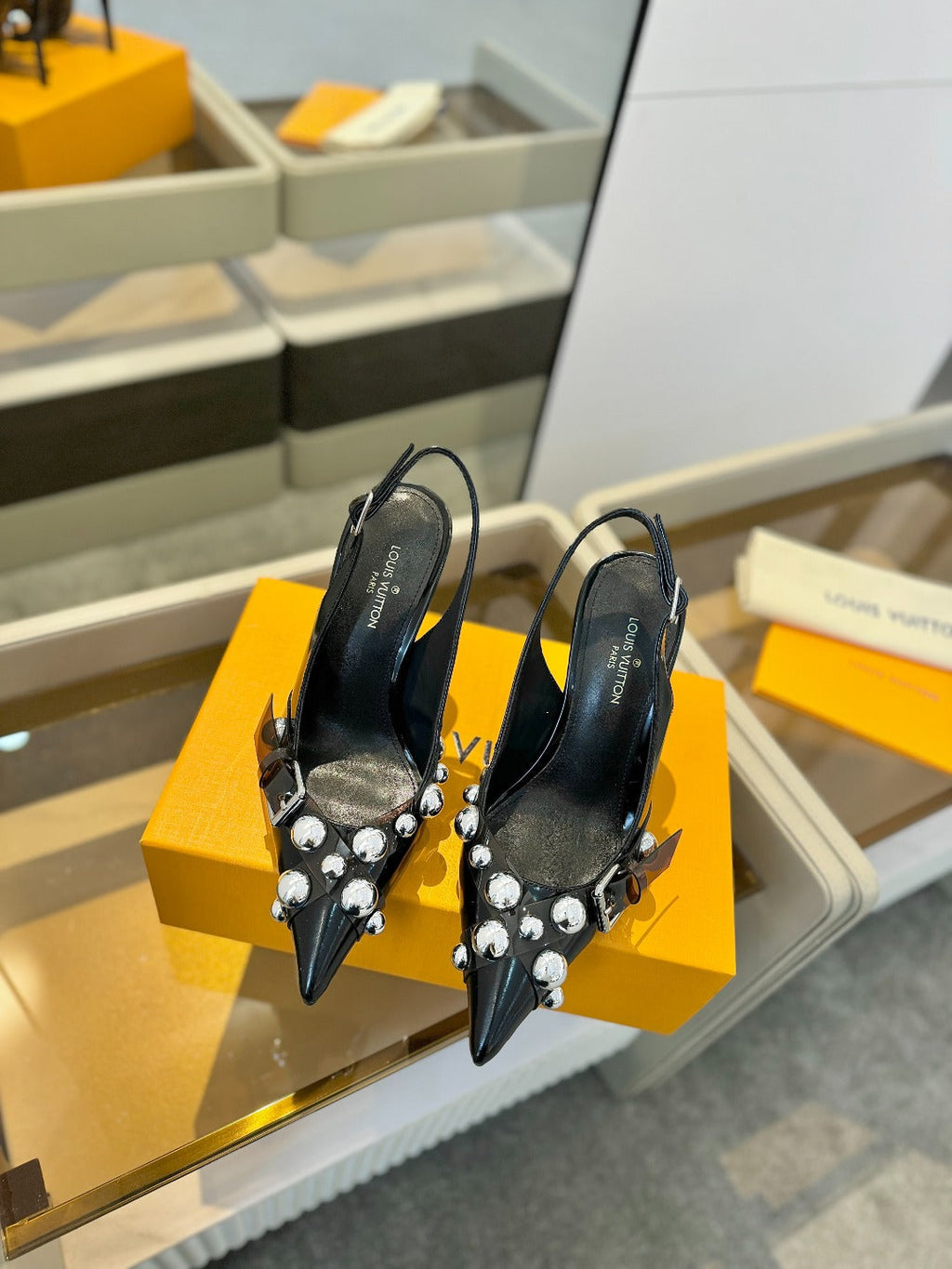 LOUIS VUITTON HIGH HEELS 95 MM IN BLACK PATENT CALFSKIN WITH CRYSTALS