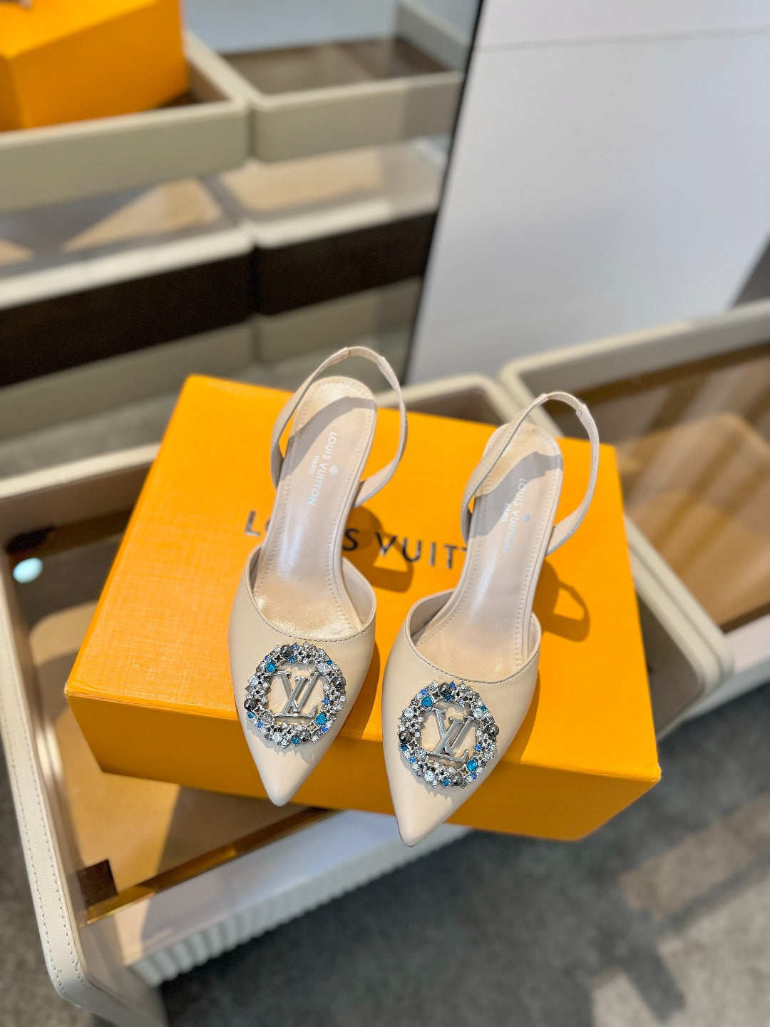 LOUIS VUITTON HIGH HEEL 75 MM SLINGBACK IN NUDE BEIGE CALFSKIN WITH CRYSTAL