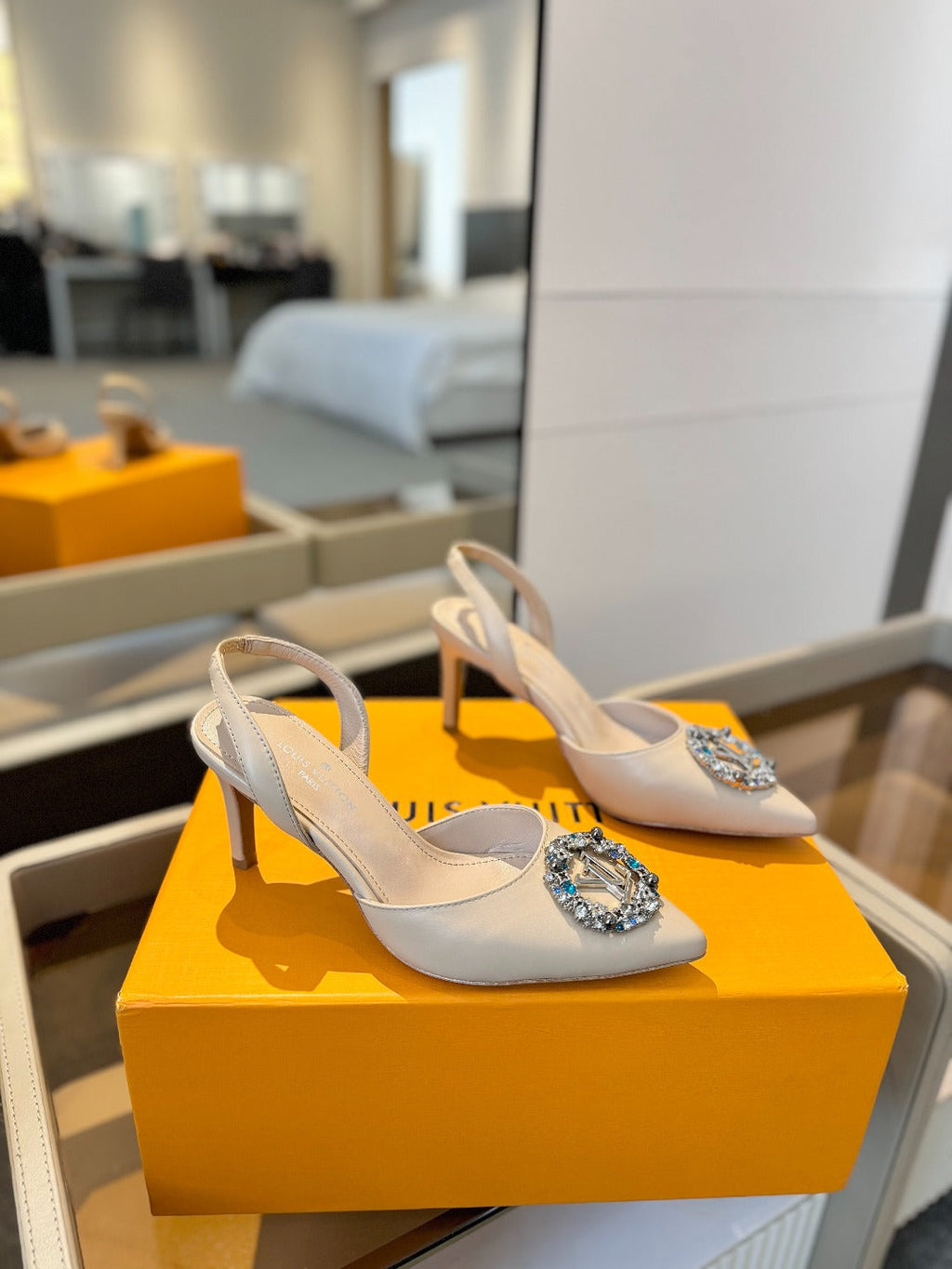 LOUIS VUITTON HIGH HEEL 75 MM SLINGBACK IN NUDE BEIGE CALFSKIN WITH CRYSTAL
