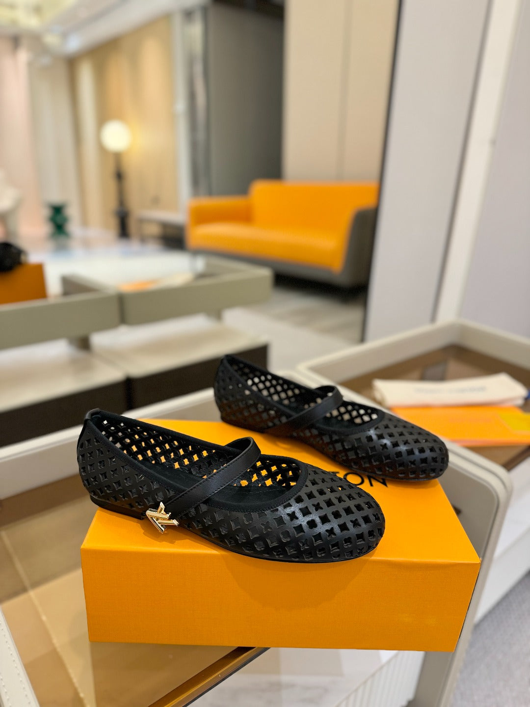 LOUIS VUITTON ROMY FLAT BALLERINA IN BLACK MESH CALFSKIN