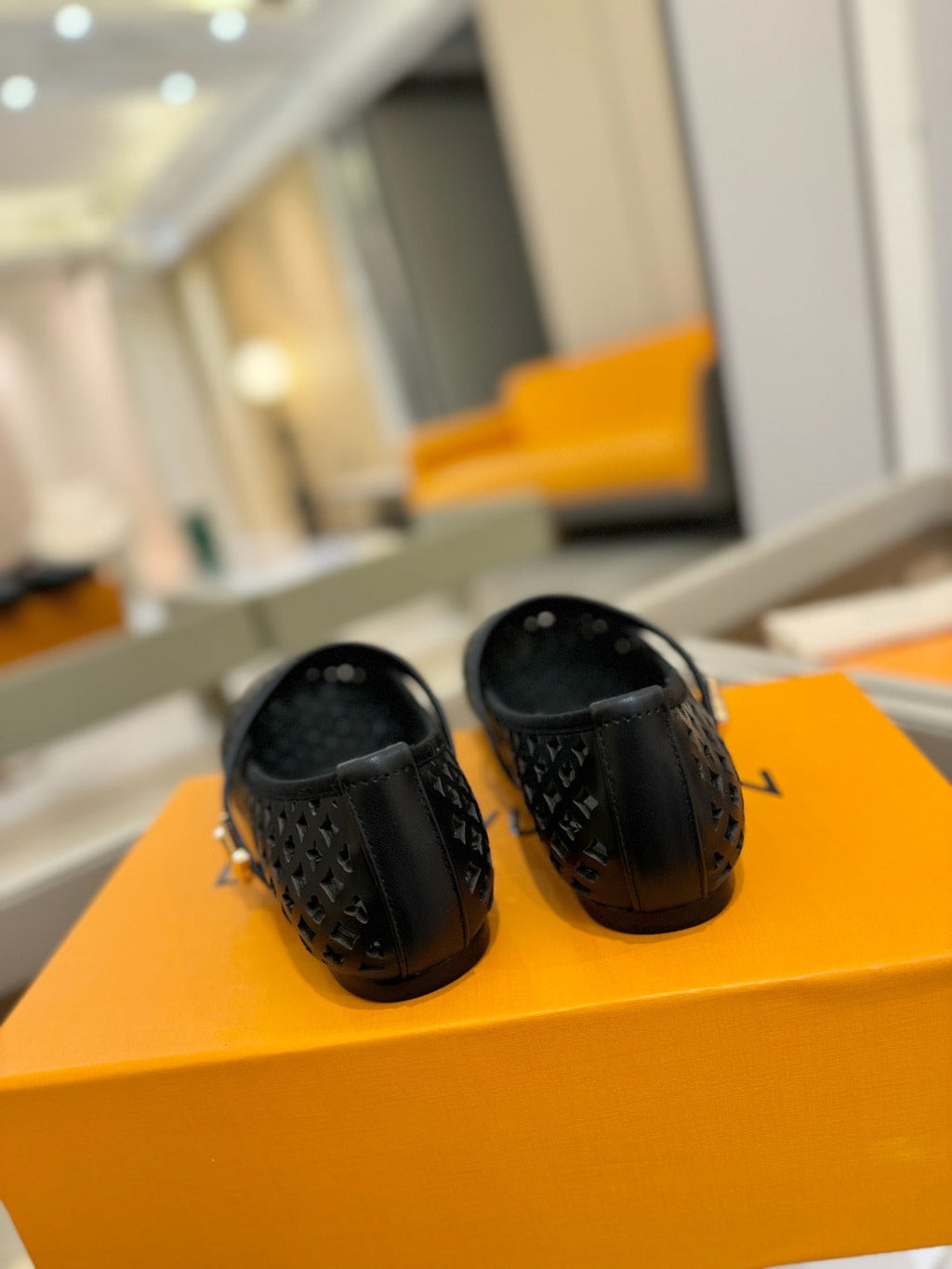 LOUIS VUITTON ROMY FLAT BALLERINA IN BLACK MESH CALFSKIN