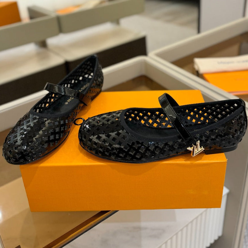 LOUIS VUITTON ROMY FLAT BALLERINA IN BLACK MESH PATENT CALFSKIN