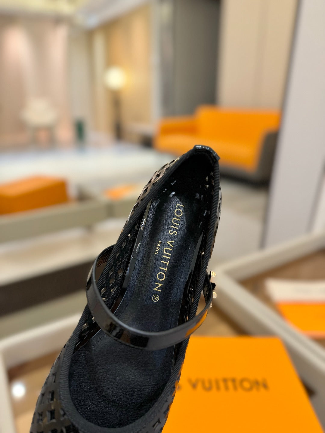 LOUIS VUITTON ROMY FLAT BALLERINA IN BLACK MESH PATENT CALFSKIN