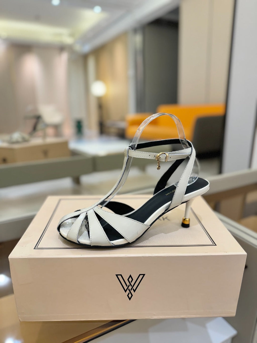 LOUIS VUITTON HIGH SANDALS 75 MM IN WHITE CALFSKIN