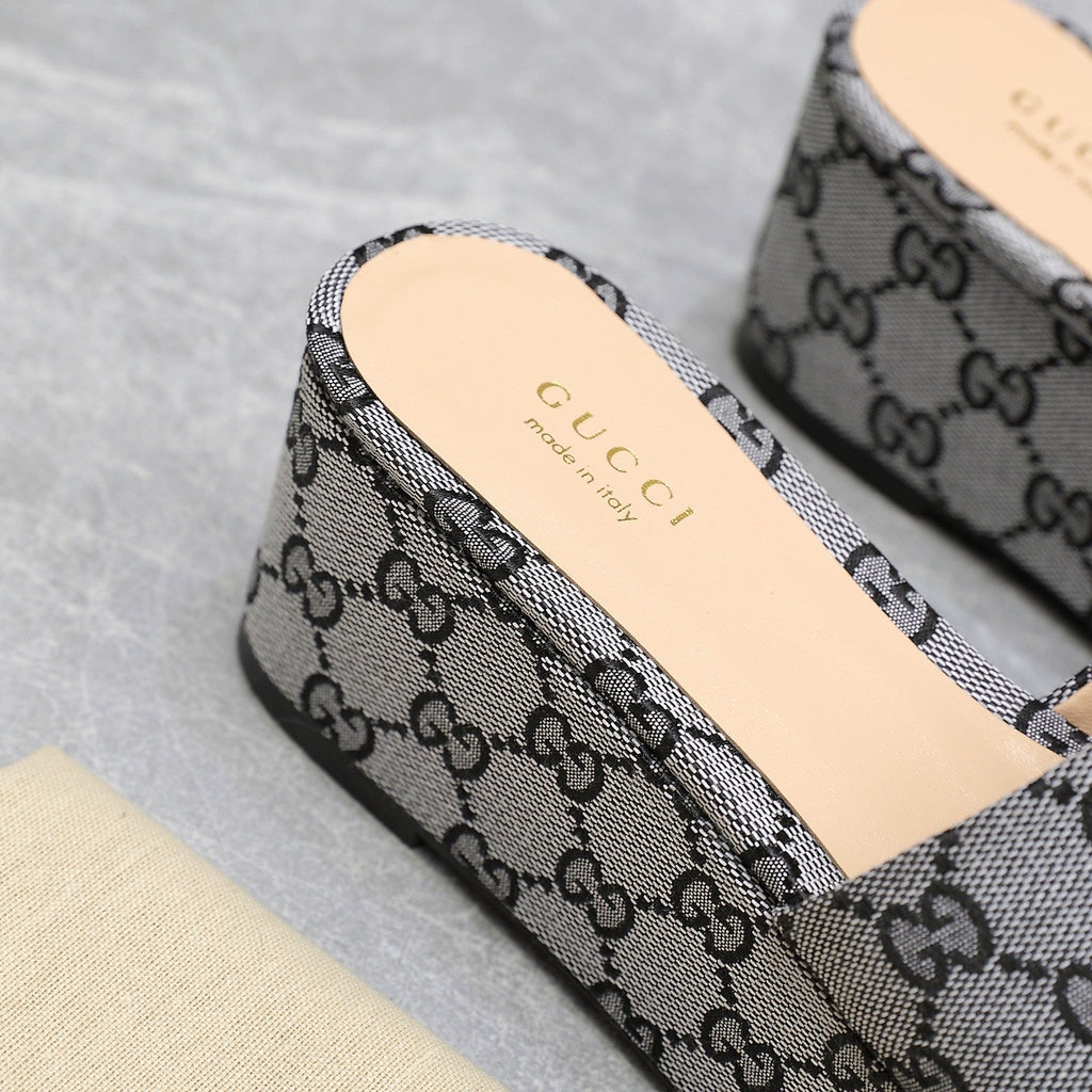 GUCCI HIGH WEDGE PLATFORM WITH DOUBLE G IN GRAY CANVAS