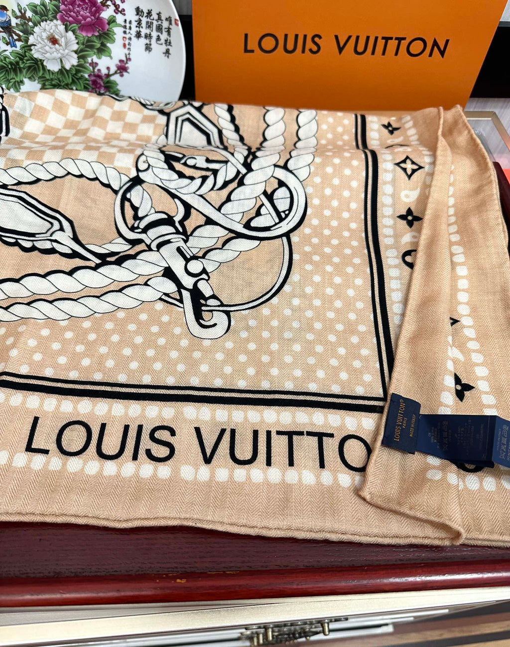 LOUIS VUITTON SAILOR BANDANA SQUARE IN BISQUE BEIGE SILK SCARF 140 CM