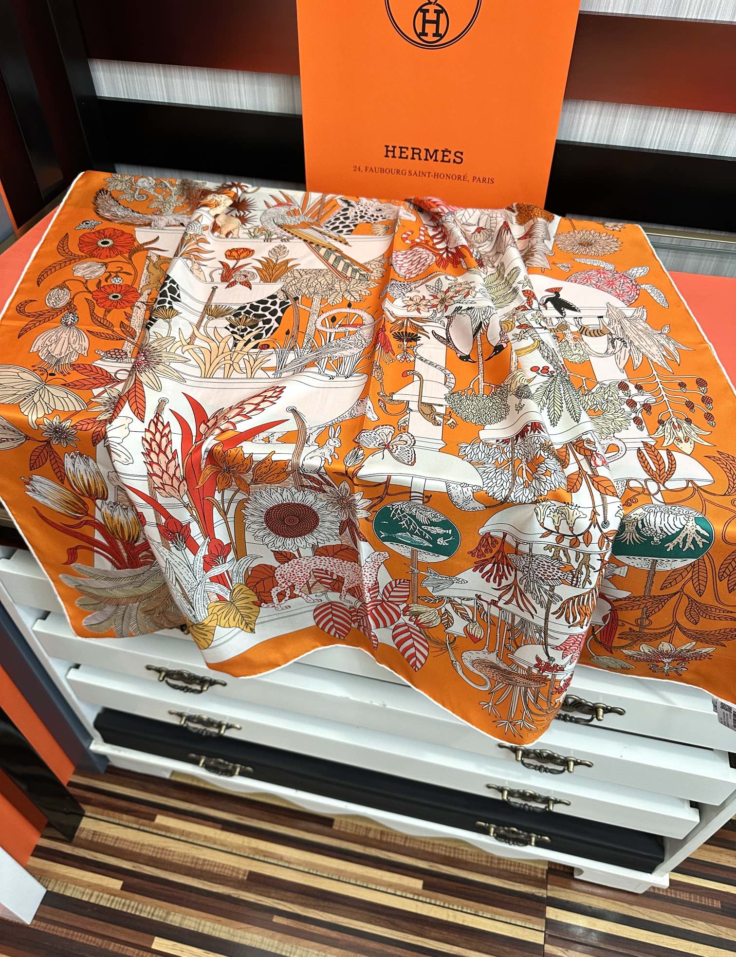 HERMES HERMES 25S SCARF 90 IN SILK 735740