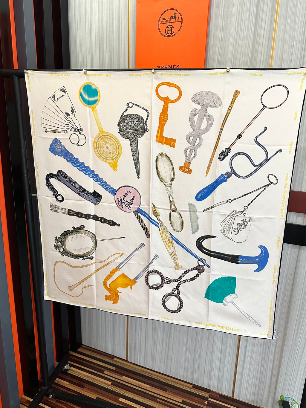HERMES HERMES 25S SCARF 90 IN SILK 005