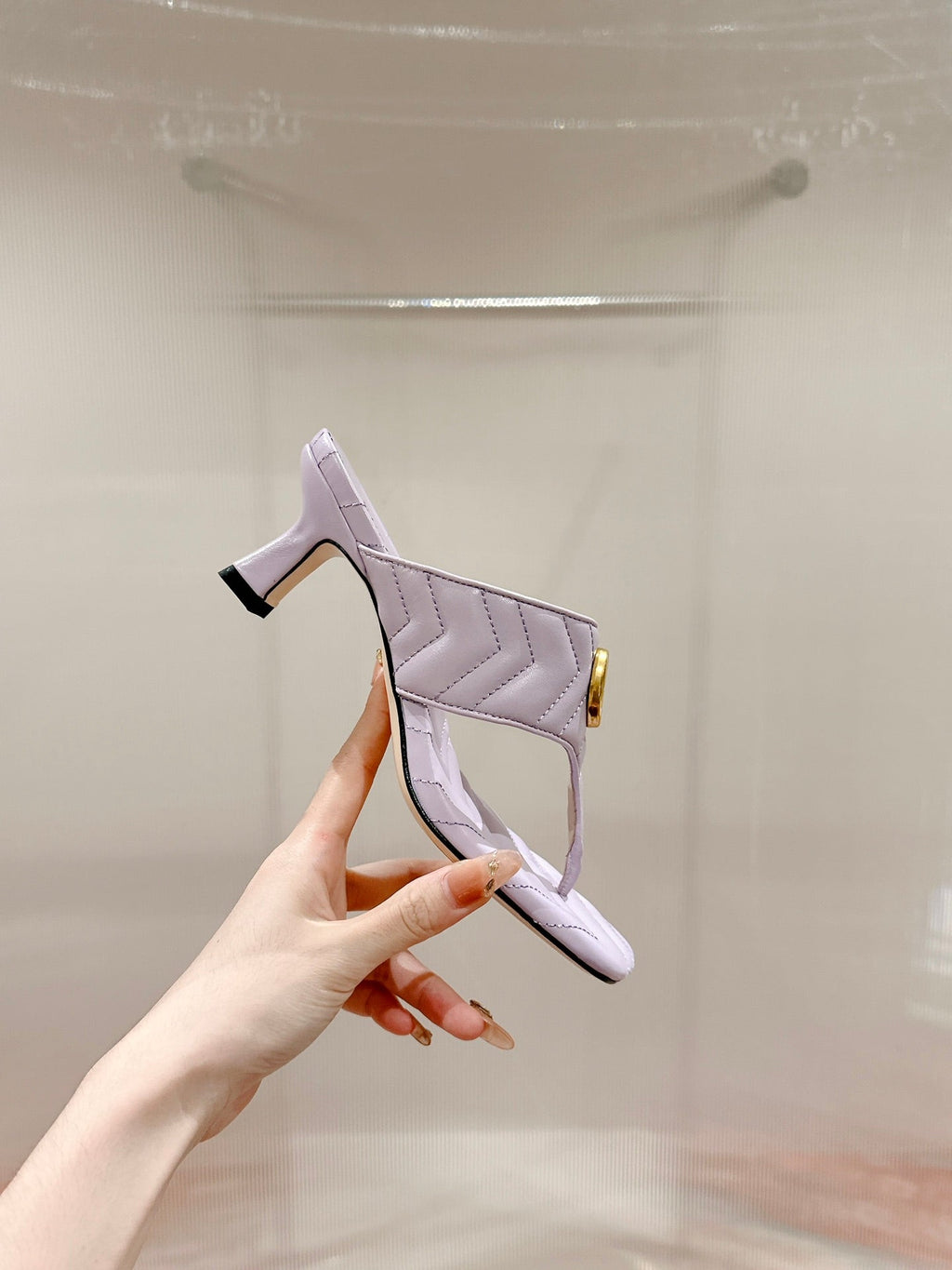GUCCI HIGH THONG MULE 55MM IN LIGHT PINK CALFSKIN WITH GOLD HARDWARE