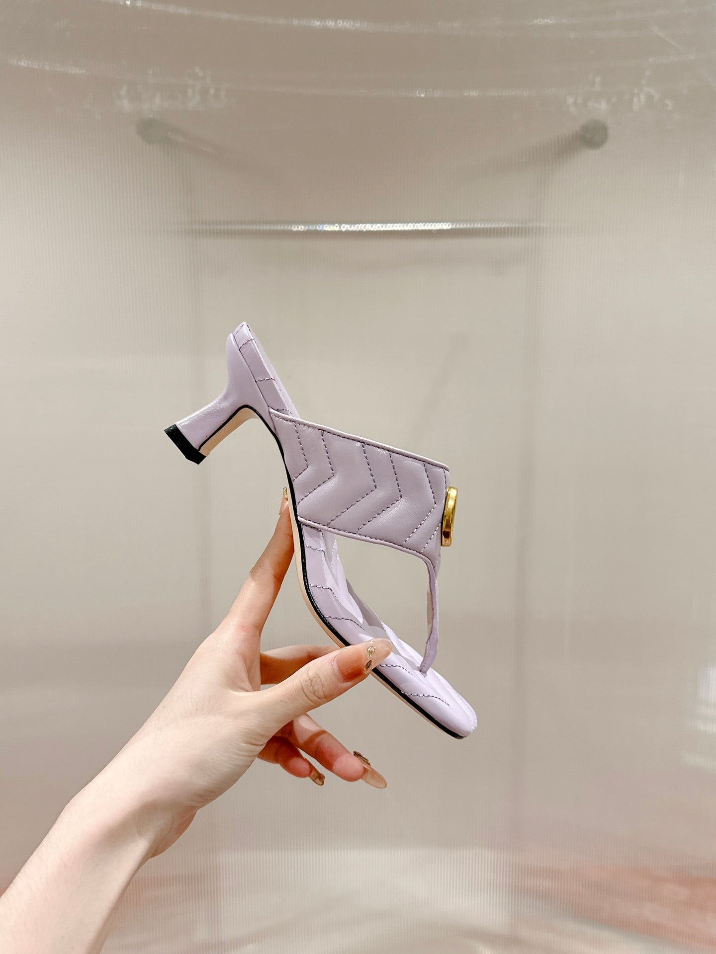 GUCCI HIGH THONG MULE 55MM IN LIGHT PINK CALFSKIN WITH GOLD HARDWARE
