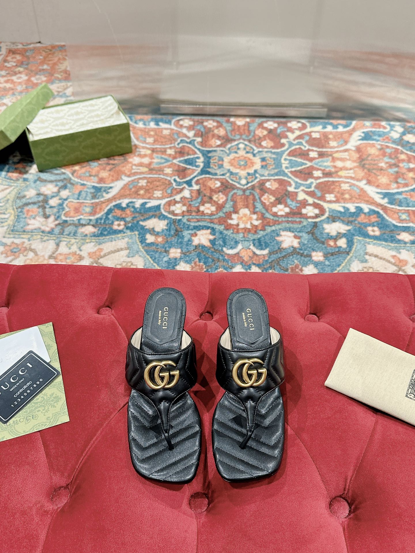 GUCCI HIGH THONG MULE 55MM IN BLACK CALFSKIN WITH GOLD HARDWARE