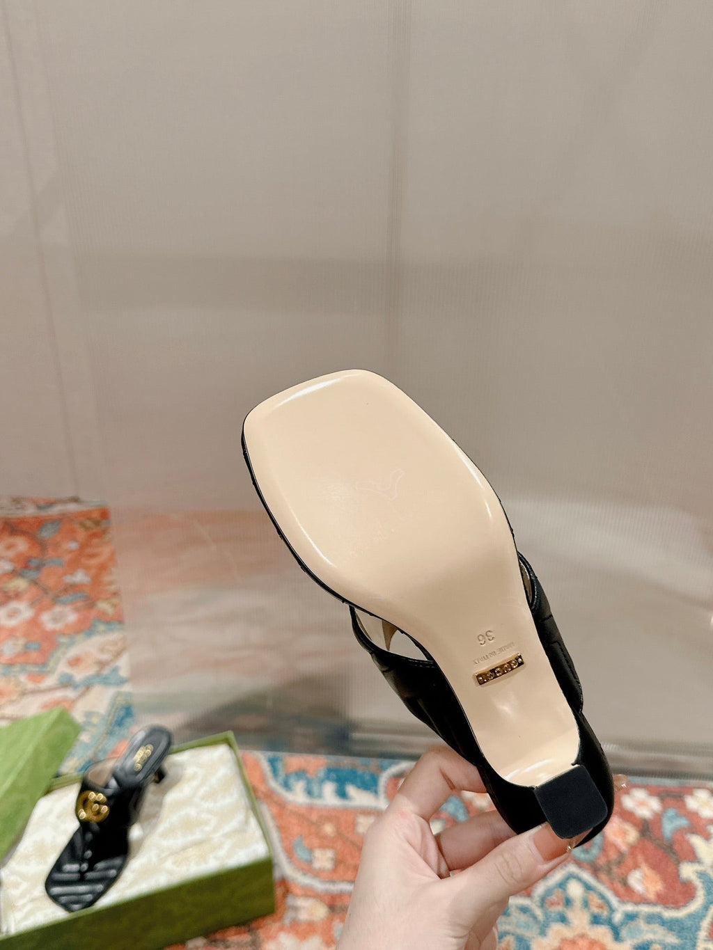 GUCCI HIGH THONG MULE 55MM IN BLACK CALFSKIN WITH GOLD HARDWARE
