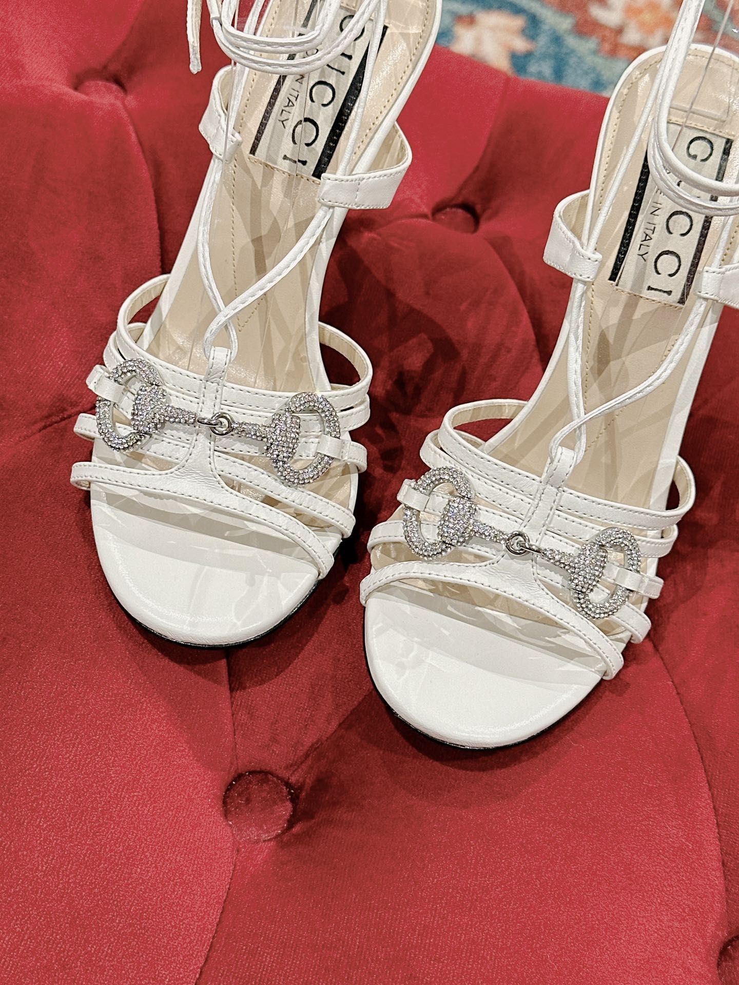 GUCCI CRYSTAL HORSEBIT SANDAL WHITE LAMBSKIN
