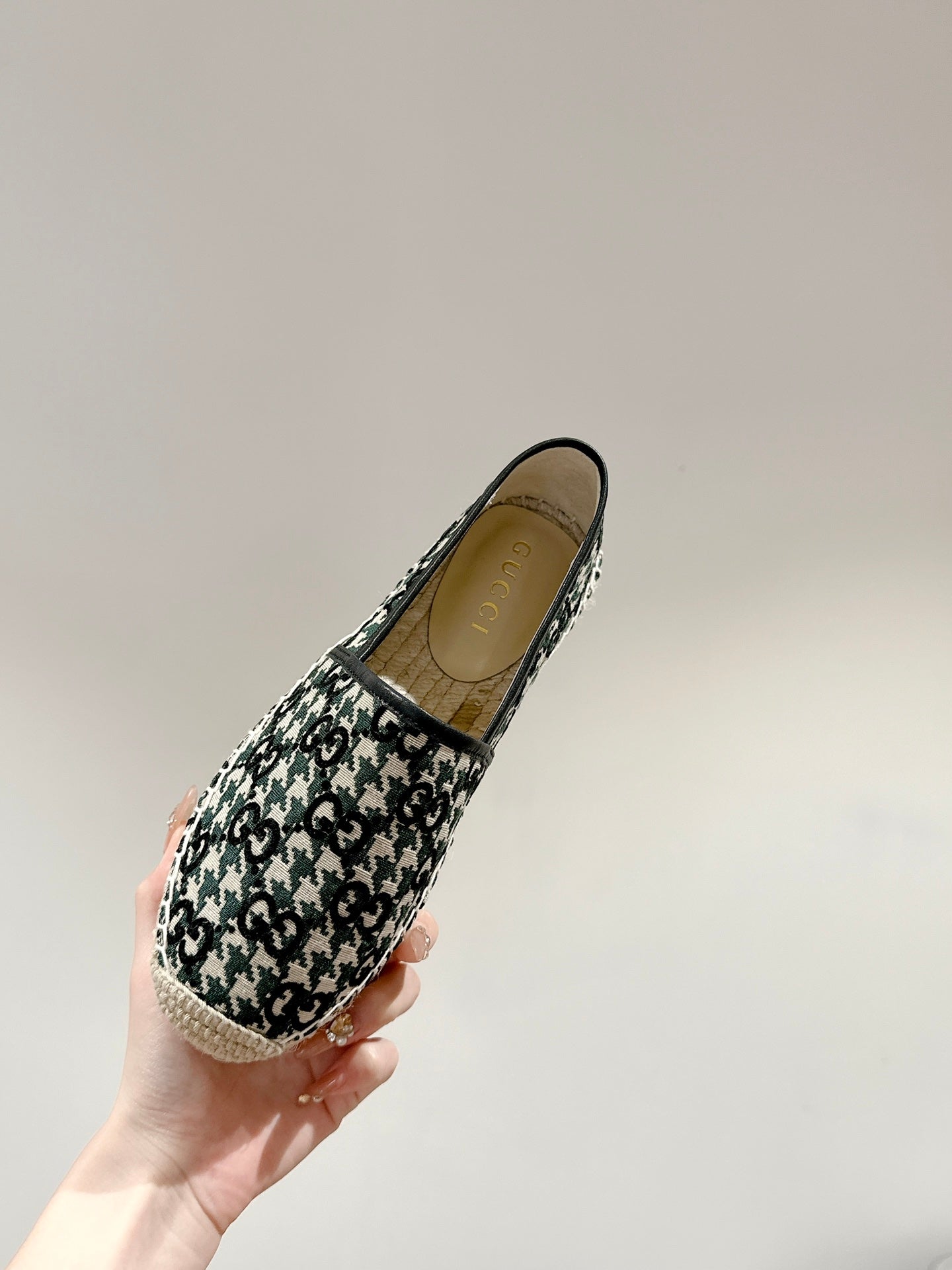 GUCCI ESPADRILLE LOAFER BLACK AND BASIL CANVAS