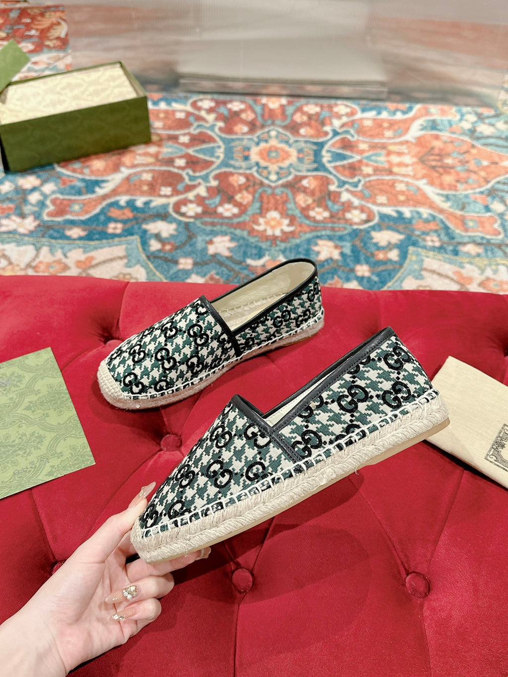 GUCCI ESPADRILLE LOAFER BLACK AND BASIL CANVAS