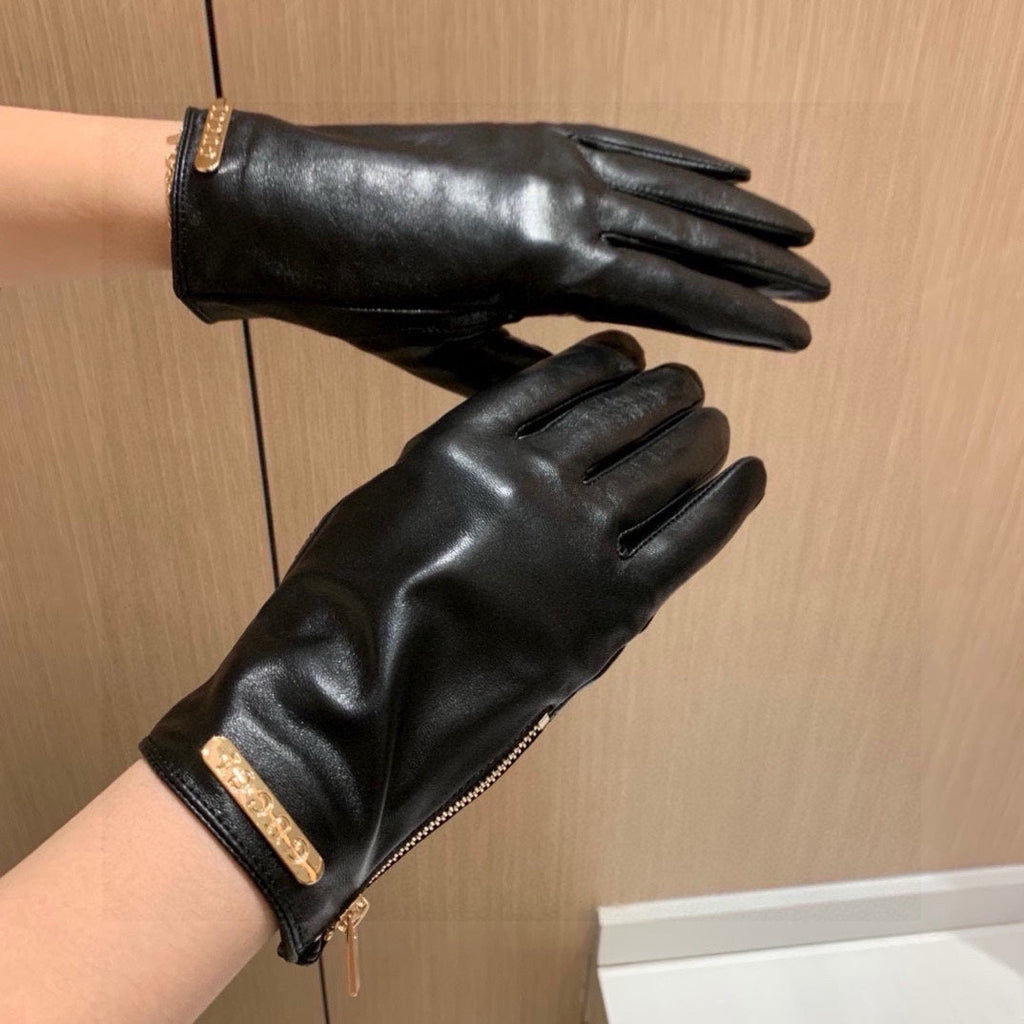 GUCCI TOUCHSCREEN GLOVES WITH SIDE ZIPPER IN BLACK LAMBSKIN 456311