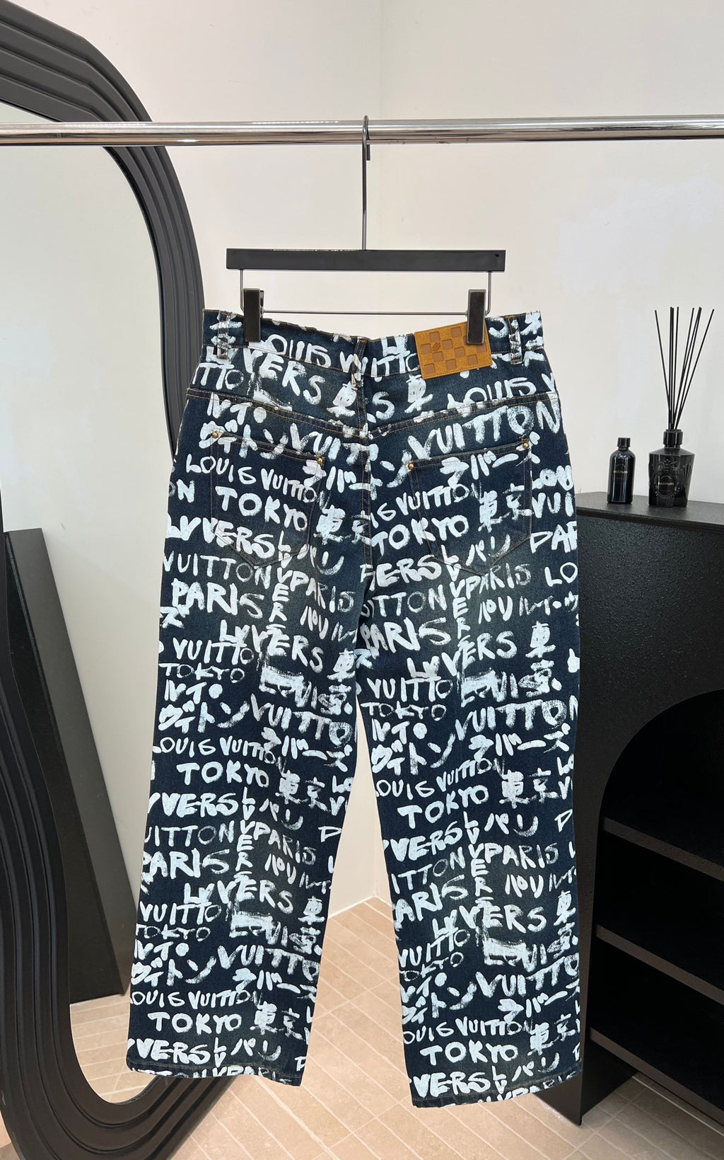 LOUIS VUITTON LV 25S JEANS 0163
