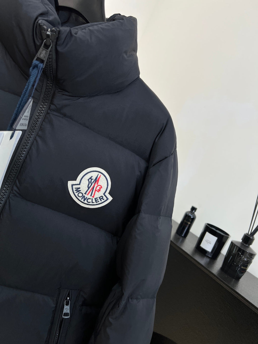 MONCLER 25S PUFFER JACKET 318
