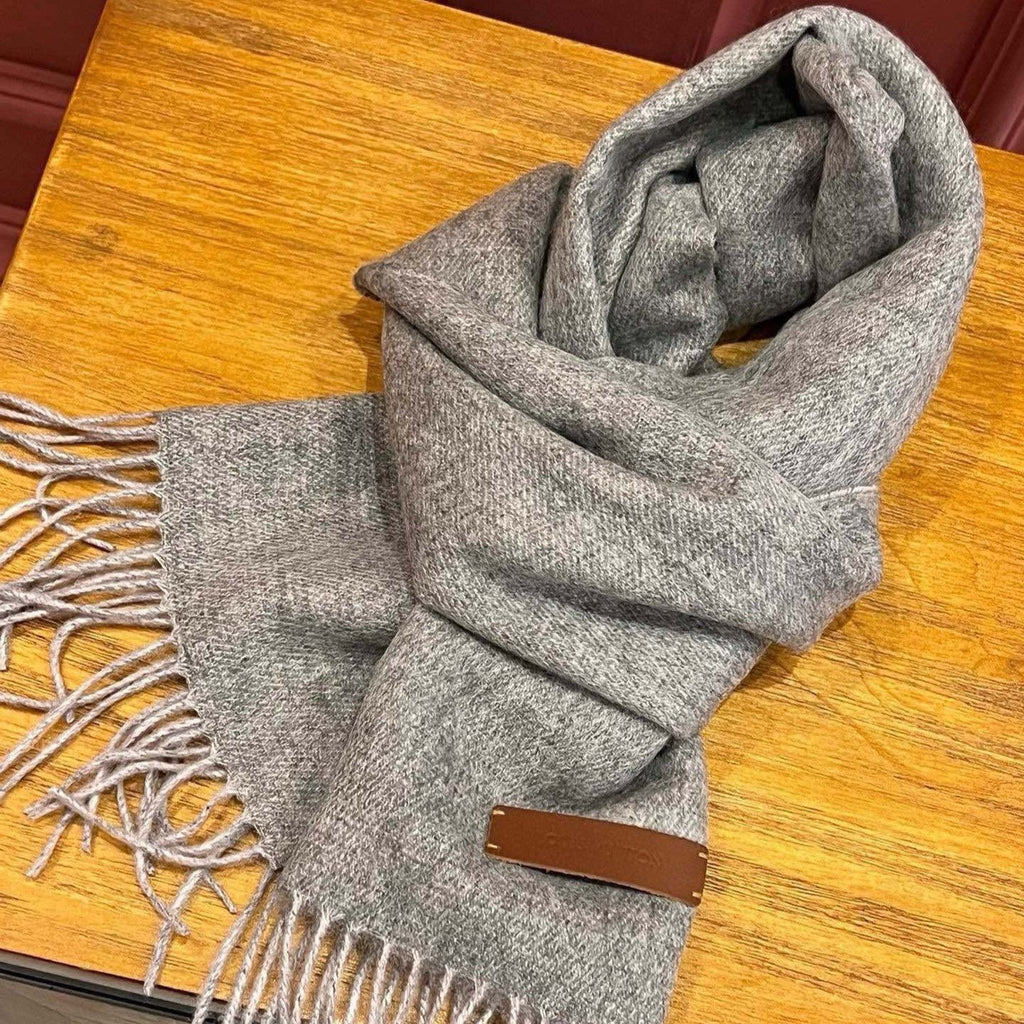 LOUIS VUITTON SCARF 180 CM IN DOVE GRAY CASHMERE 396481