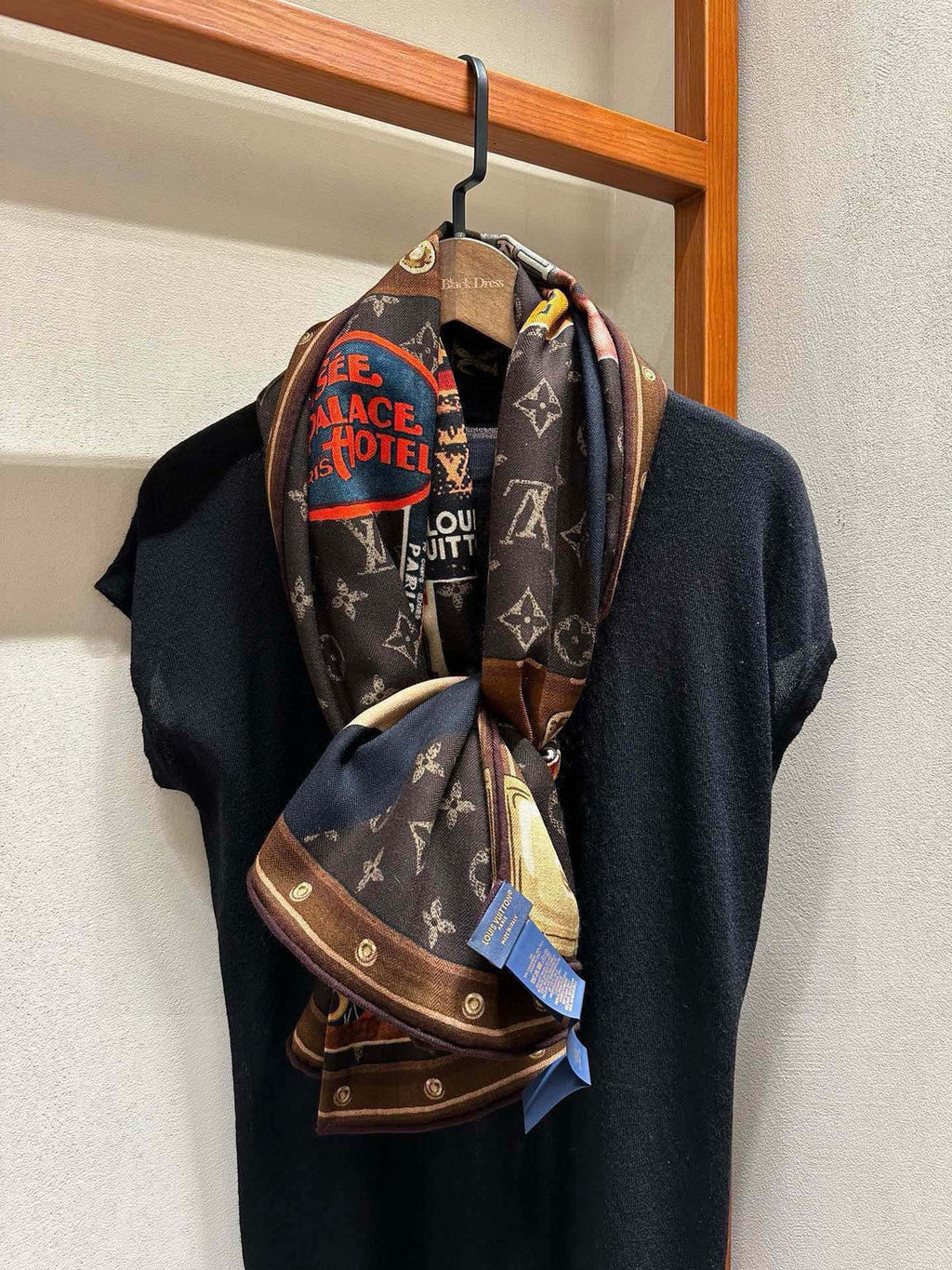 LOUIS VUITTON LV SCARF 140 CM IN SILK 732100