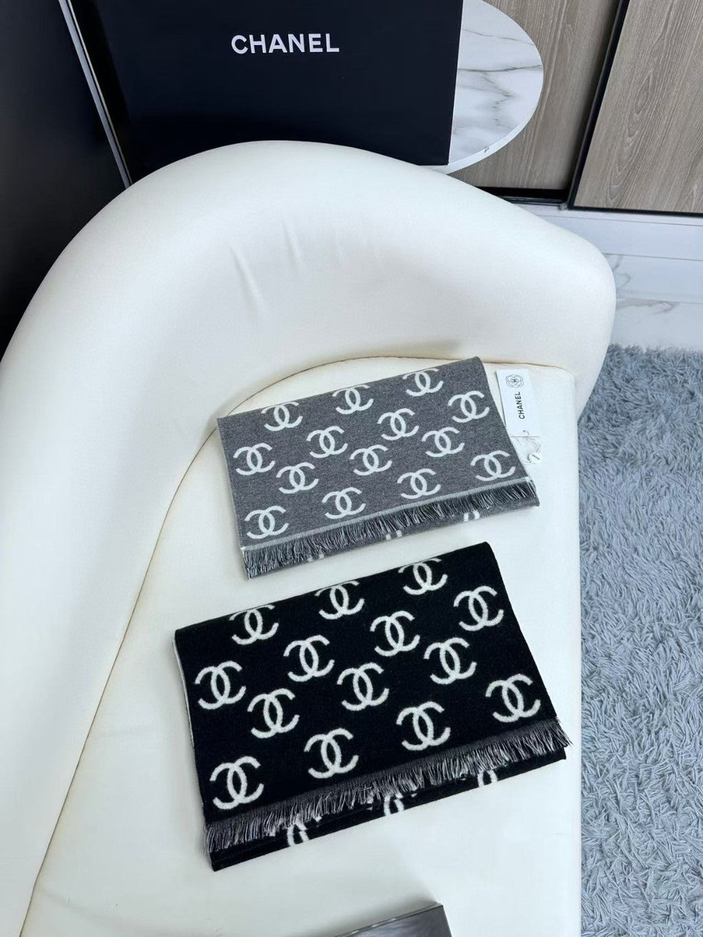 CHANEL 25S SCARF 180 IN CASHMERE WOOL 733941