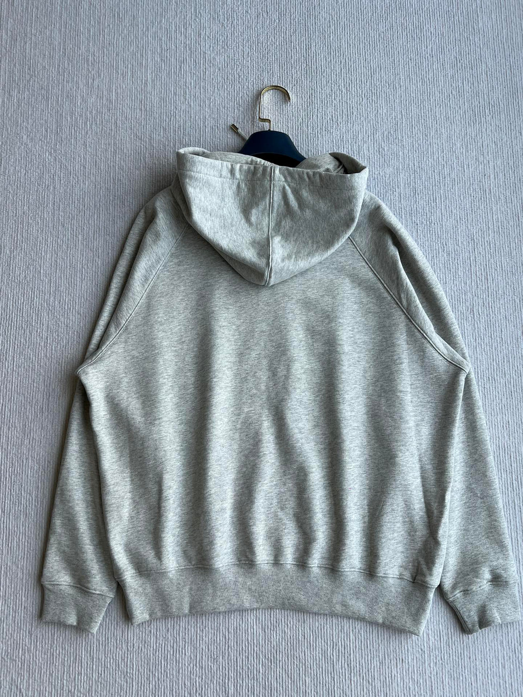 LOUIS VUITTON LOUIS VUITTON HOODED SWEATSHIRT WITH RHINESTONES 275688
