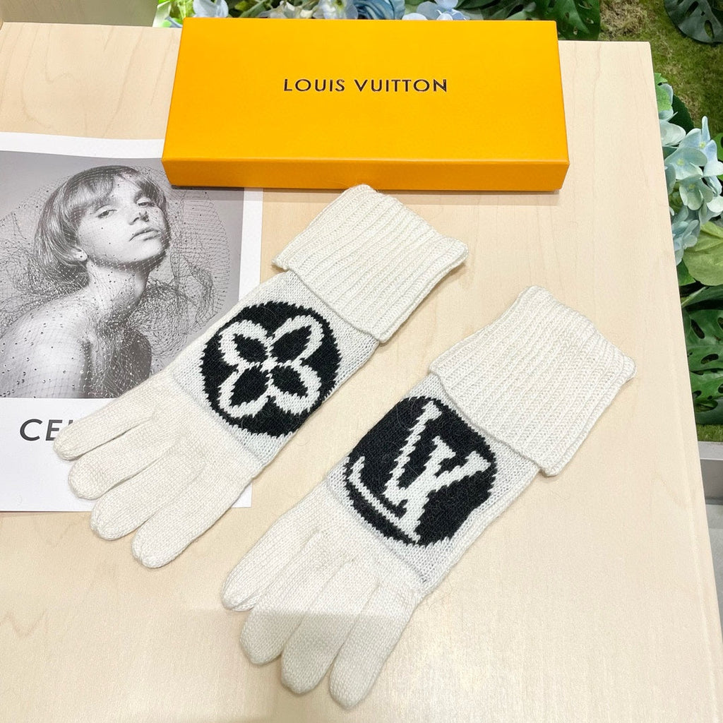 LOUIS VUITTON LV GLOVES IN WHITE MIX BLACK WOOL 464989