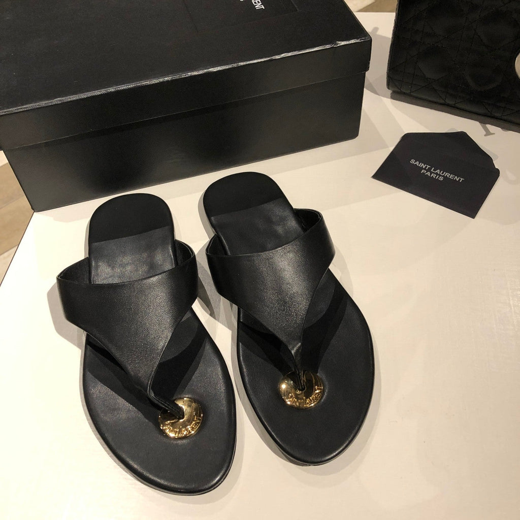 LOUIS VUITTON FLAT THONG IN BLACK CALFSKIN