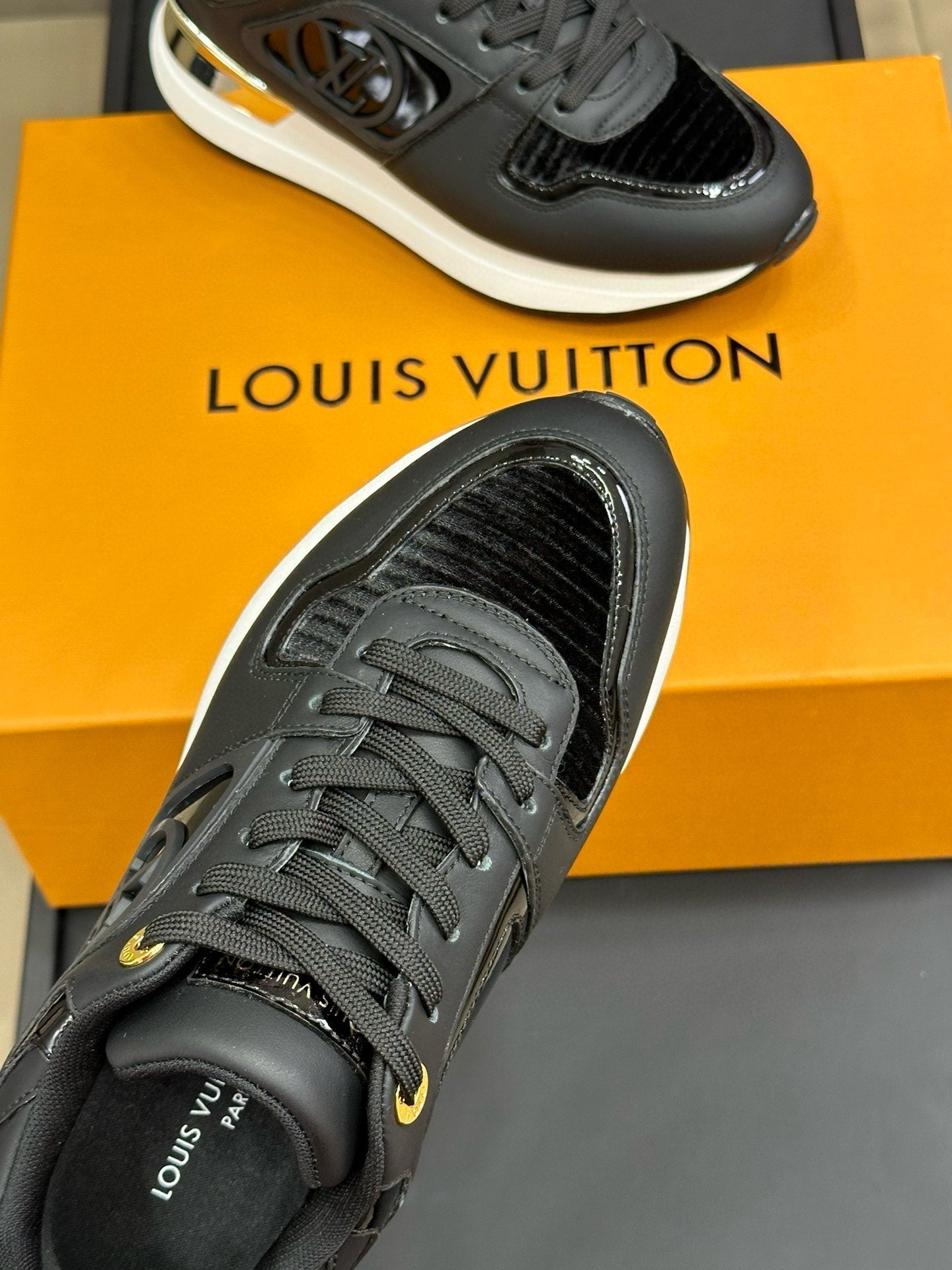LOUIS VUITTON LV NEO RUN AWAY SNEAKER IN BLACK CALFSKIN