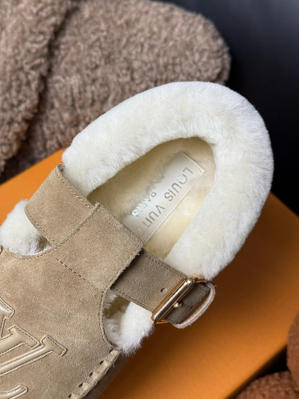 LOUIS VUITTON COLORADO COMFORT MARY JANE IN KHAKI BROWN SUEDE AND SHEARLING LINING