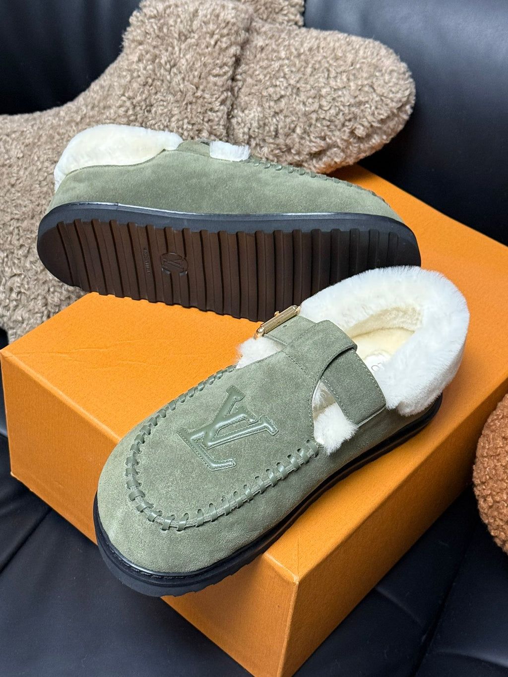 LOUIS VUITTON COLORADO COMFORT MARY JANE IN BASIL GREEN SUEDE AND SHEARLING LINING