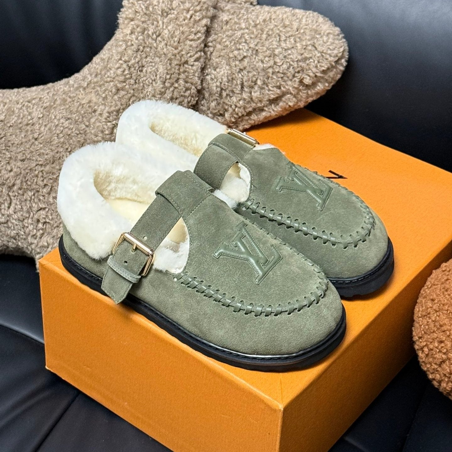 LOUIS VUITTON COLORADO COMFORT MARY JANE IN BASIL GREEN SUEDE AND SHEARLING LINING