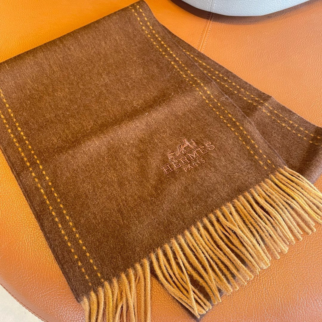 HERMES UNIE BRODEE GM MUFFLER IN CHOCOLATE BROWN CASERE