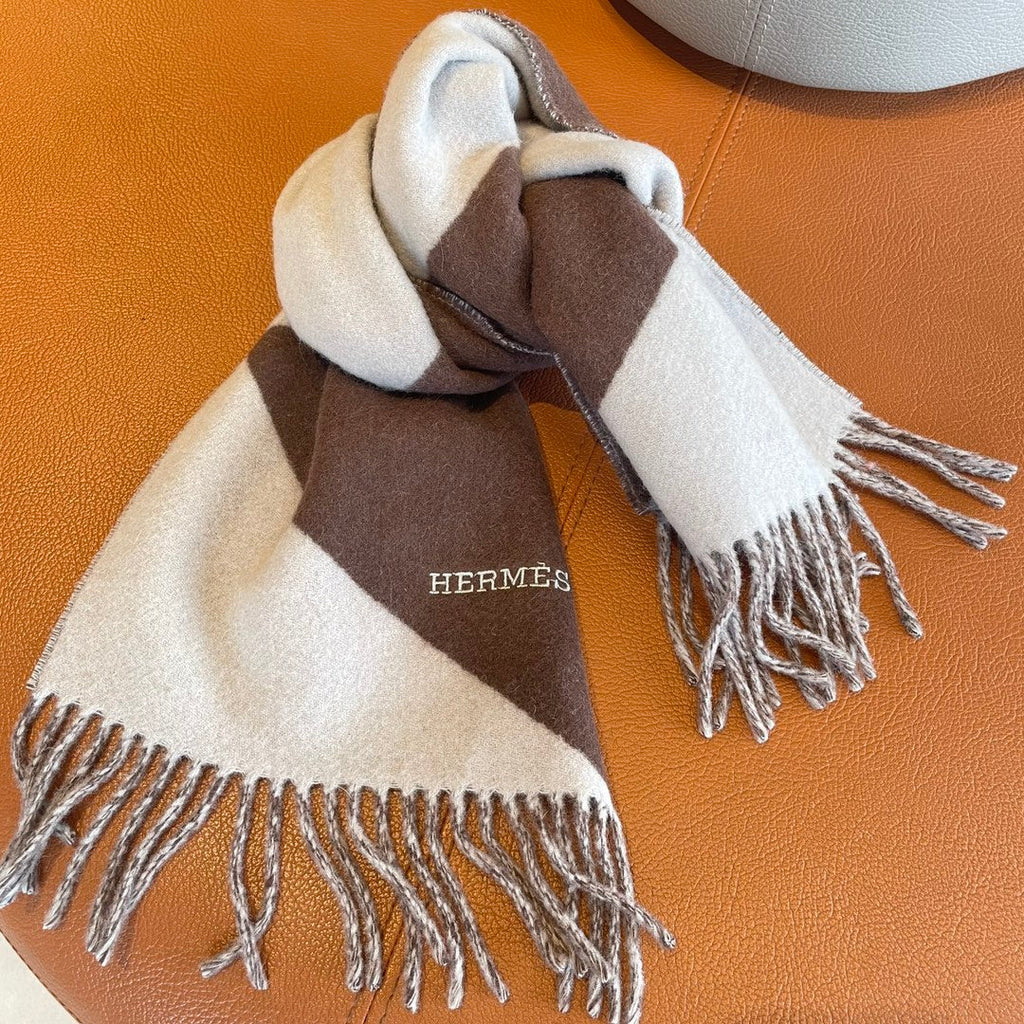 HERMES SCARF 150 CM IN CHOCOLATE BROWN MIX WHITE CASERE