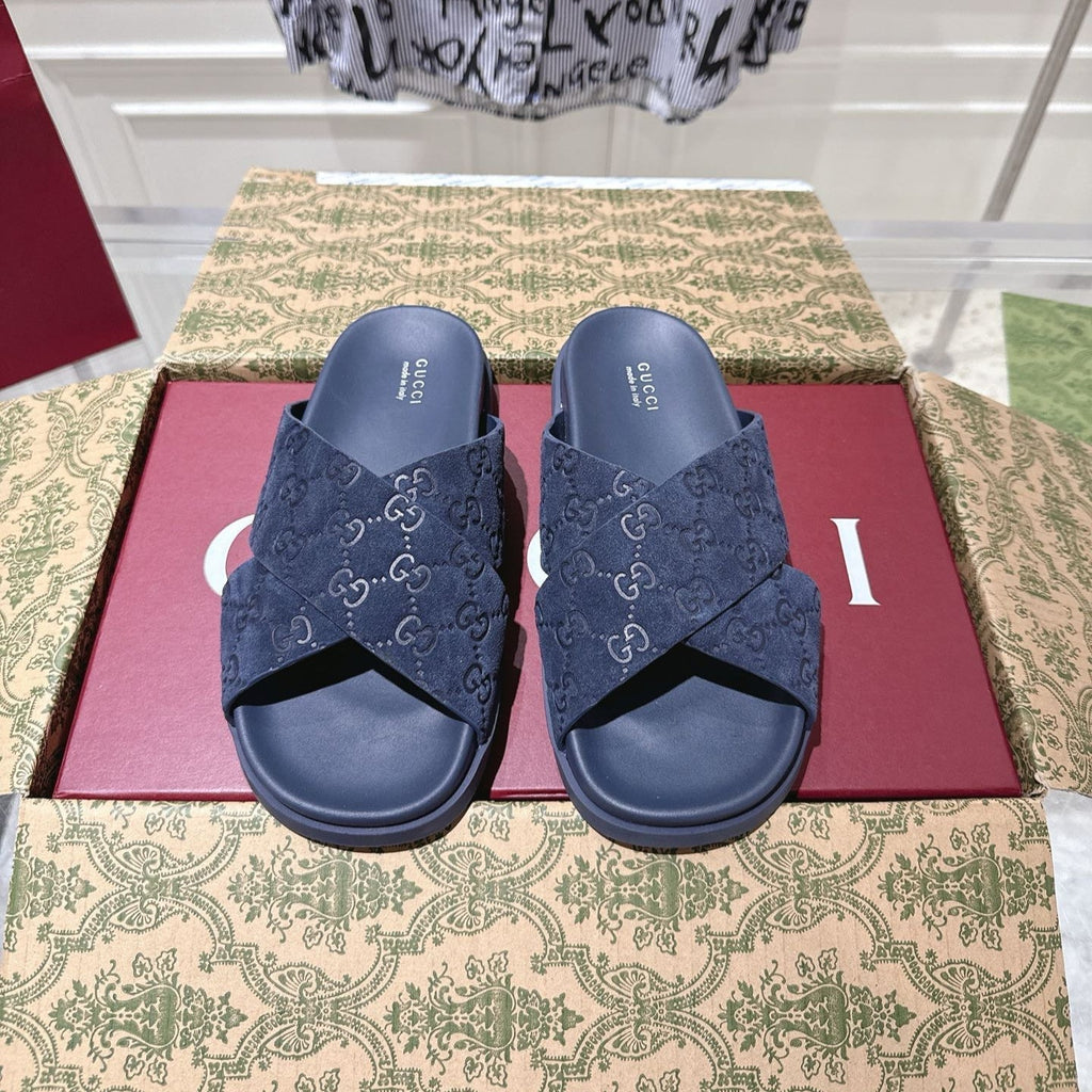 GUCCI SLIDES IN NAVY BLUE SUEDE WITH EMBOSSED LOGO STYLE 10