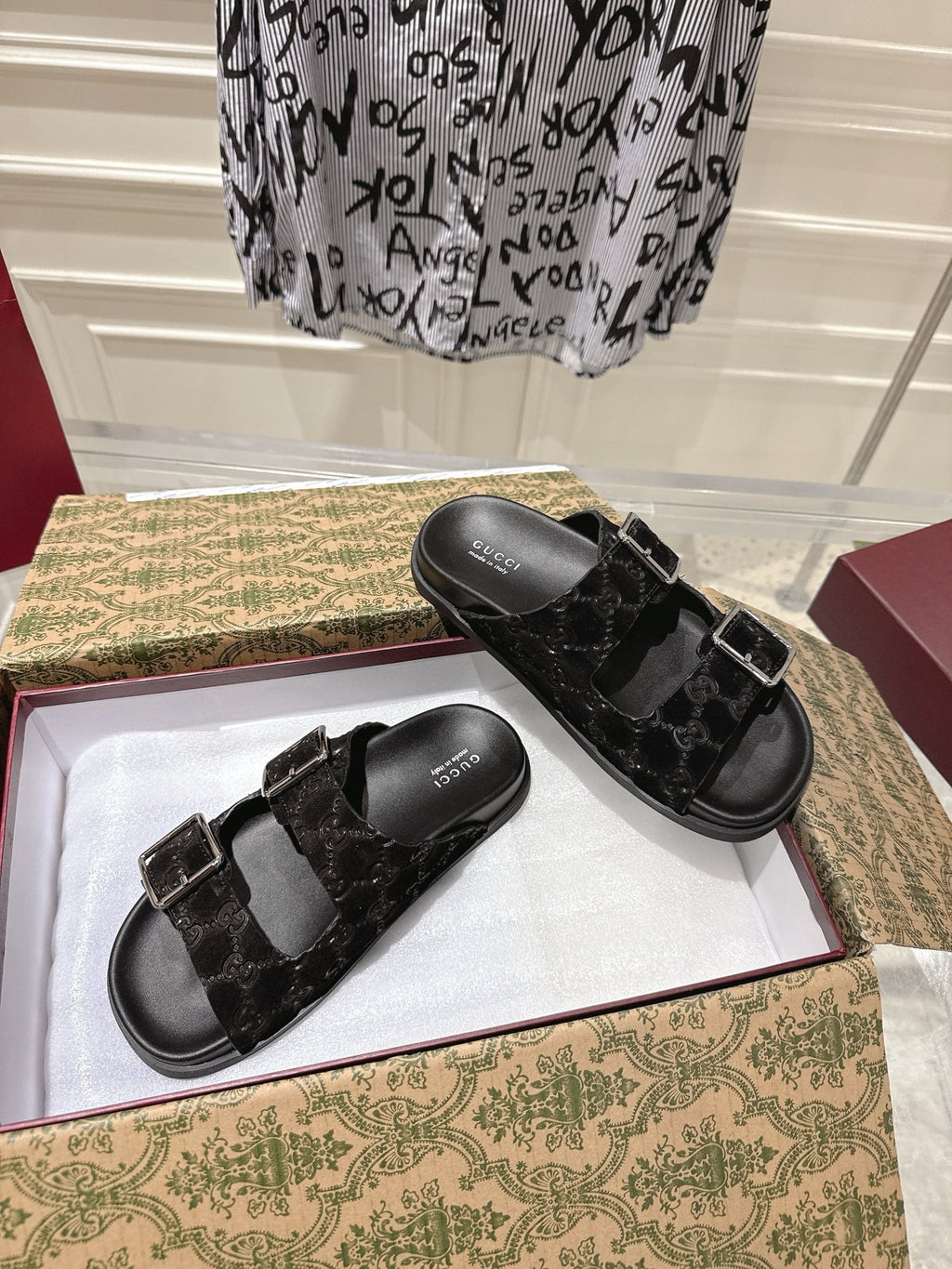 GUCCI SANDALS IN BLACK SUEDE EMBOSSED LOGO SILVER HARDWARE