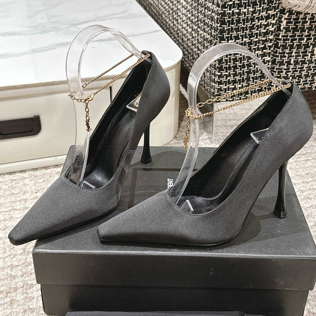 LOUIS VUITTON HIGH PUMP 9 CM IN BLACK SATIN