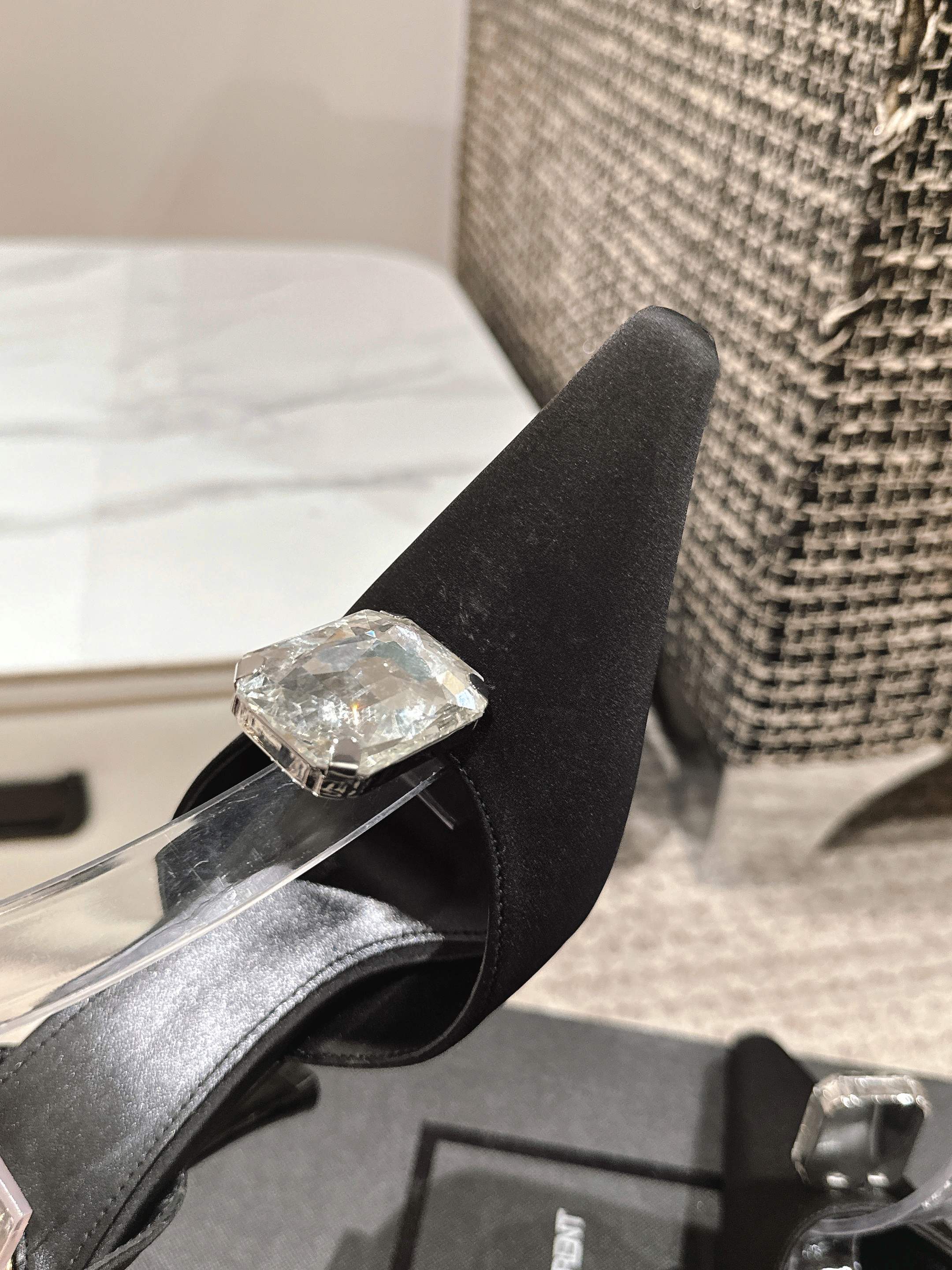 LOUIS VUITTON AIMÉE HIGH 75 MM SLINGBACK PUMPS IN BLACK SATIN WITH CRYSTAL